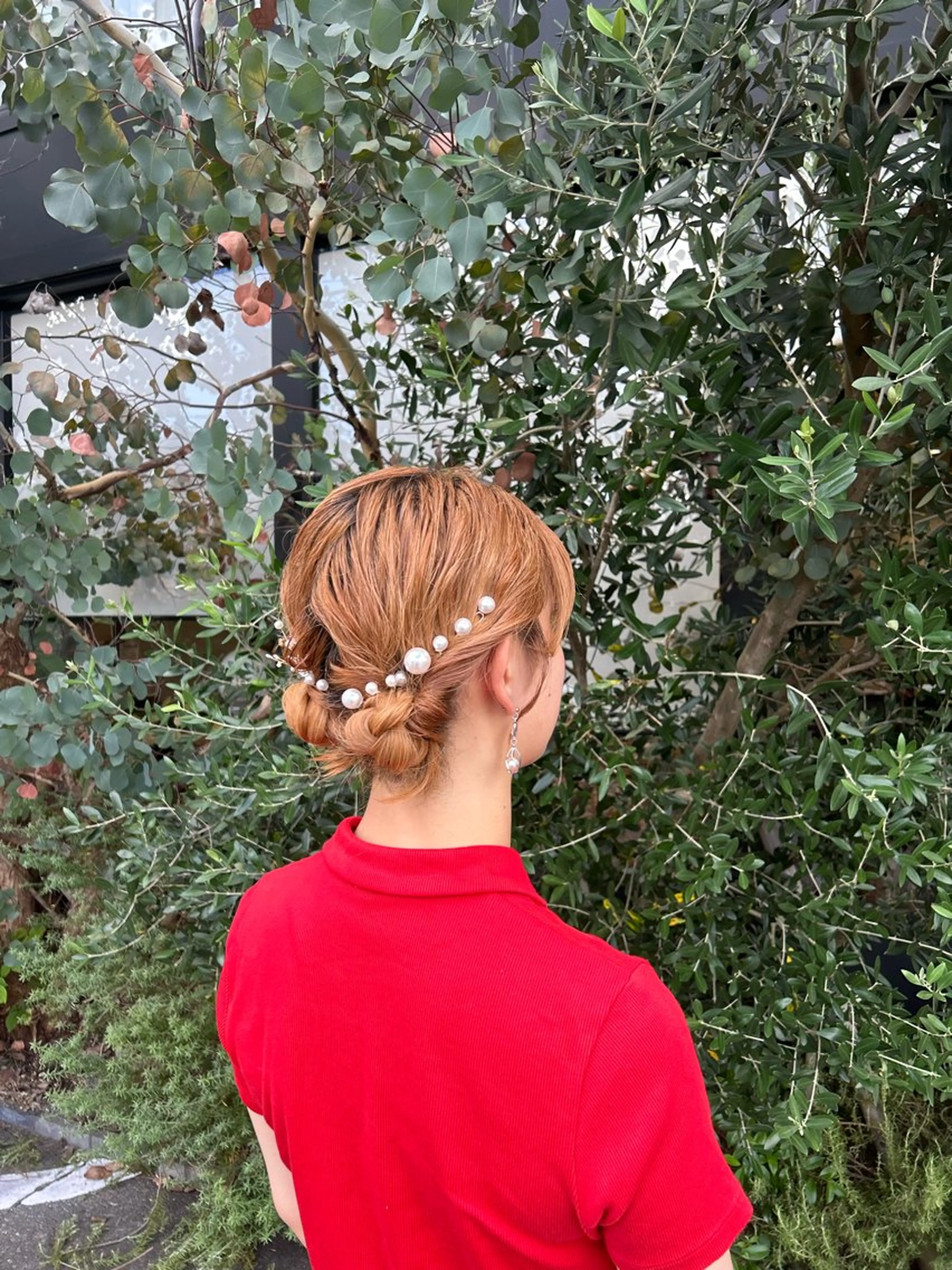 ミディアム ヘアアレンジ お団子ヘア hair lapis上地所属・ハヤシ ユウカのヘアスタイル