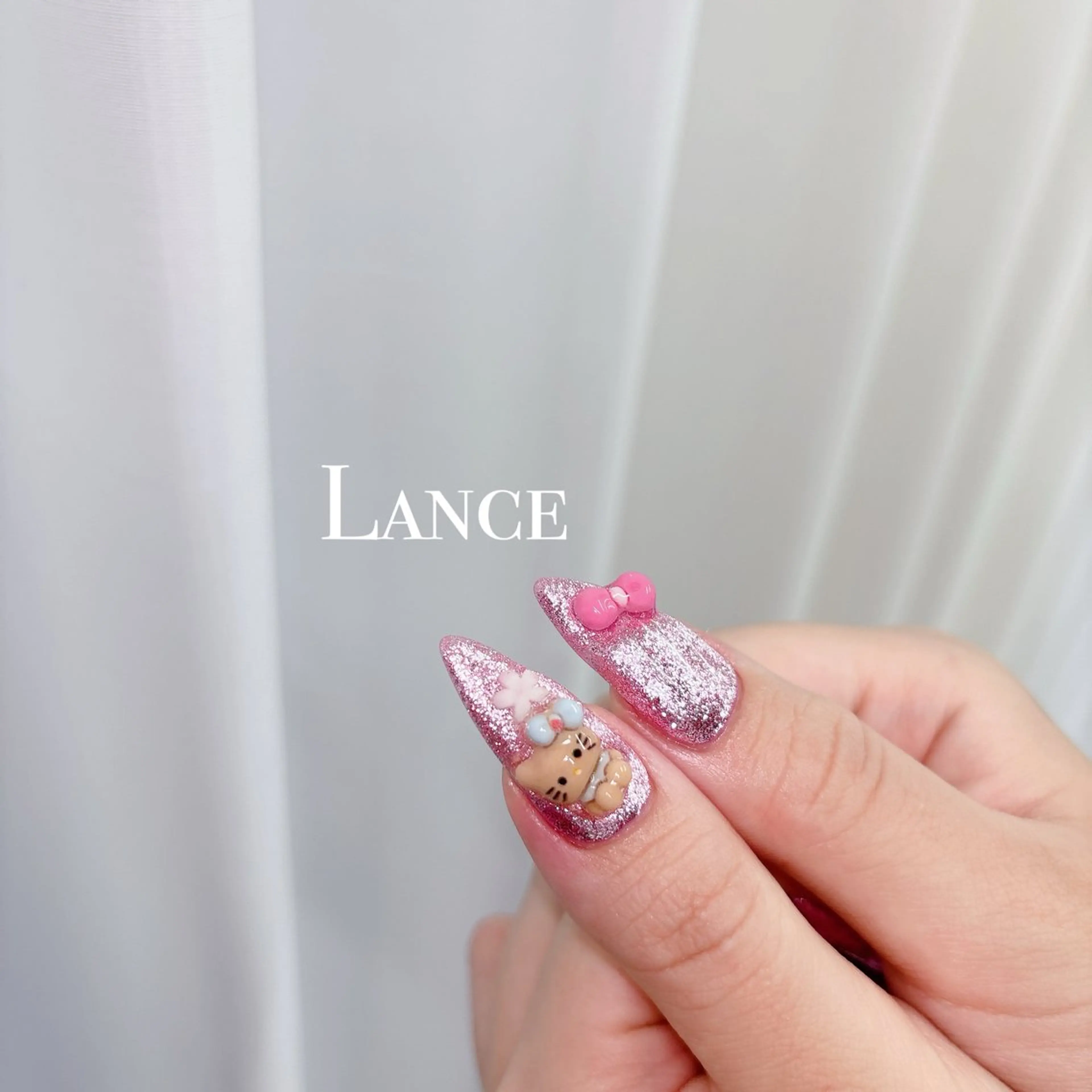 ネイル オーロラネイル ブルー フットネイル 氷ネイル・うるうるネイル キラキラネイル ハンドネイル Lance nailのネイルデザイン
