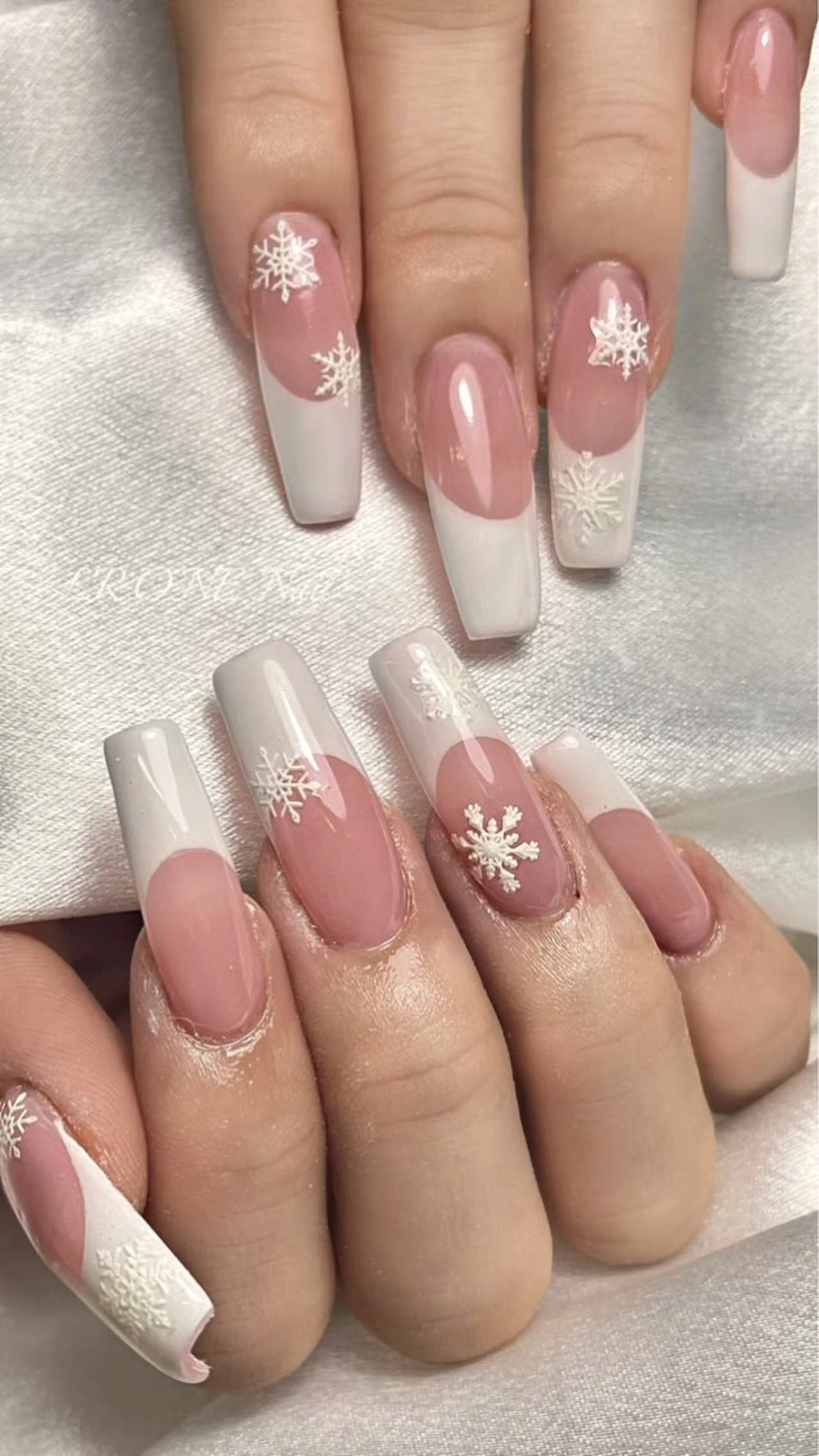 ネイル ハンドネイル LR.ONE ヨウのネイルデザイン