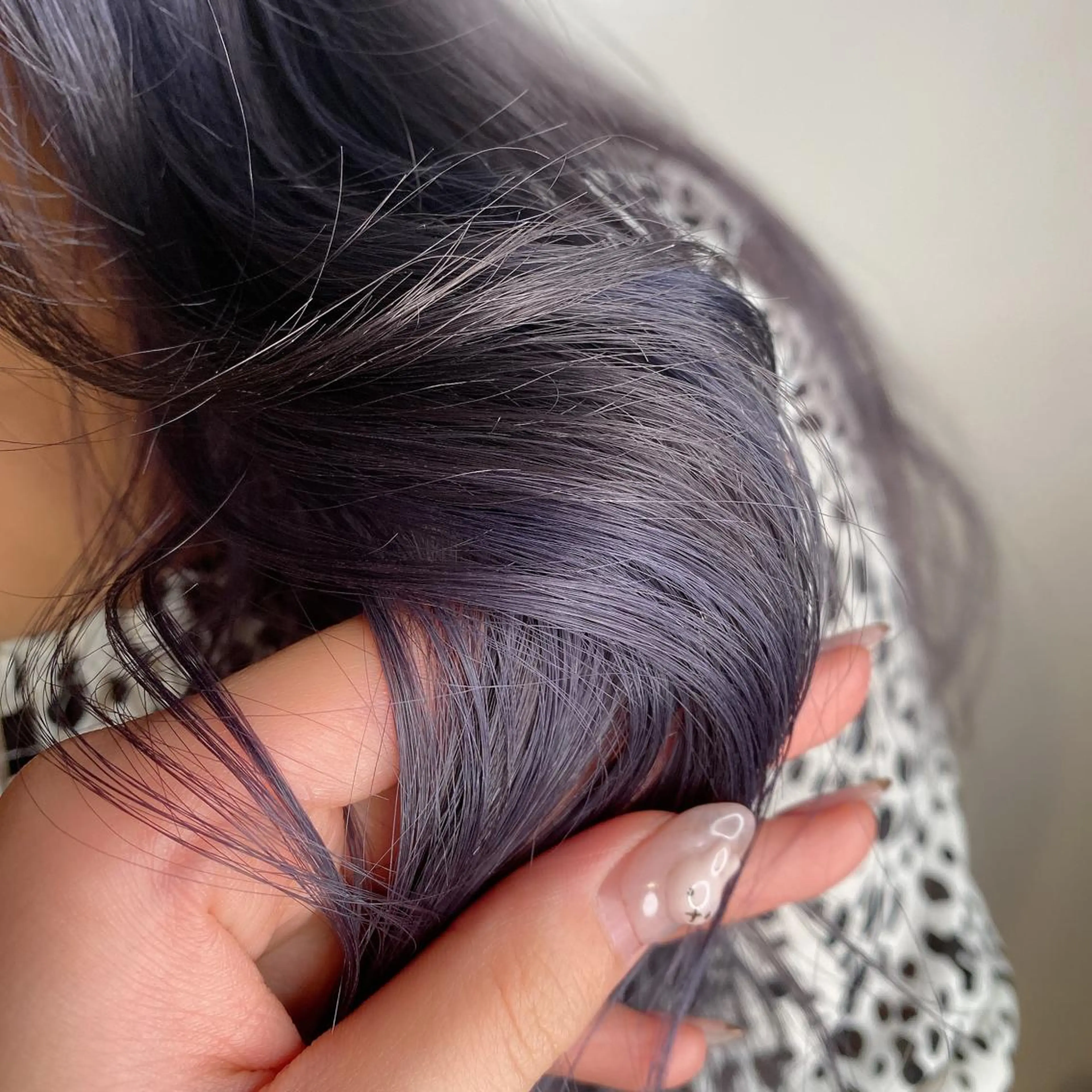 セミロング カラー ヘアアレンジ マツエク・マツパ バイオレットカラー Noah's　Ark所属・透明感カラー🫧ヘア セット🫧松本菜月の眉毛・アイブロウイメージ