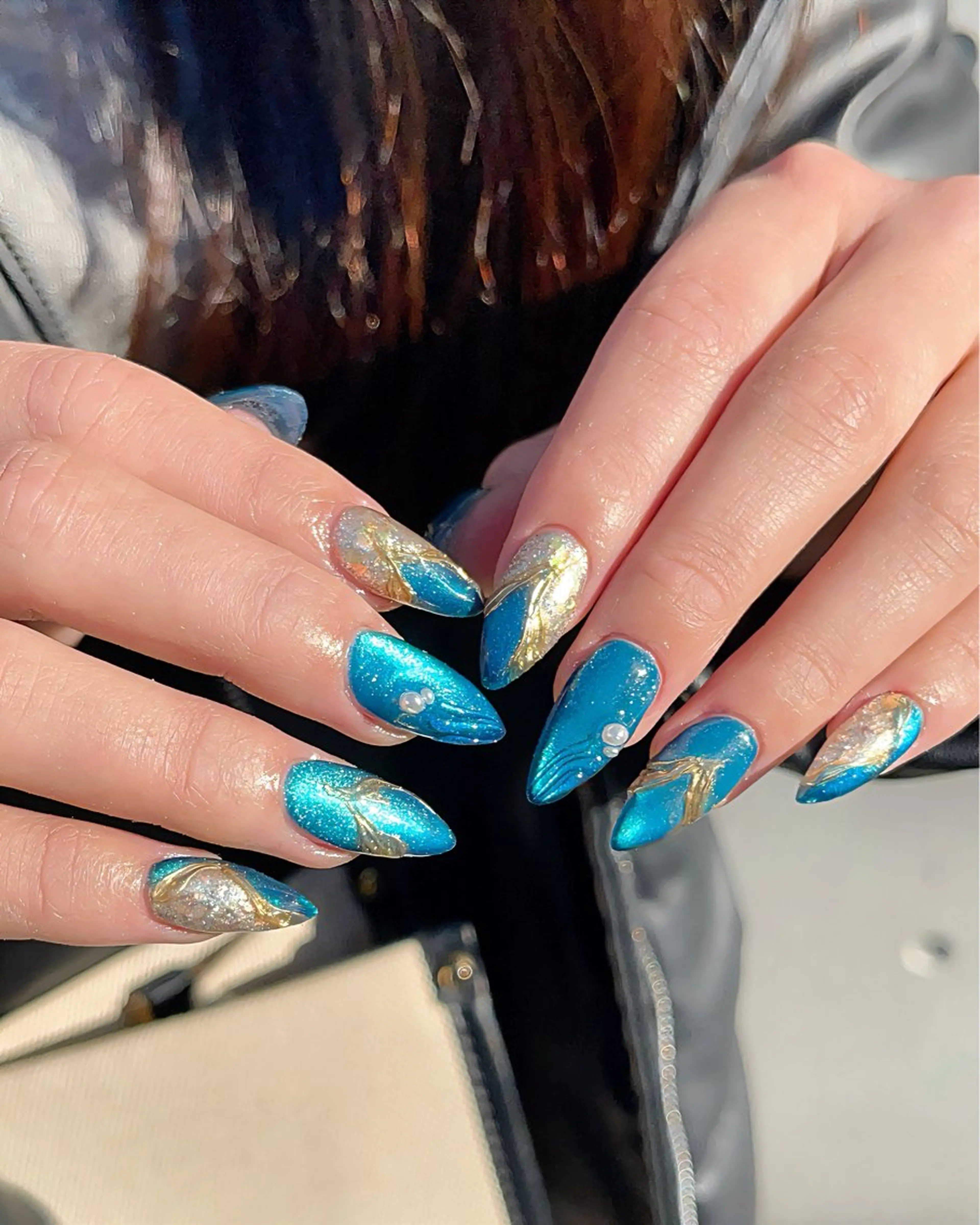 ネイル 長さ出し 水色 マグネットネイル ミラーネイル ショートネイル ハンドネイル 🫧OPELIA NAIL渋谷🫧のネイルデザイン