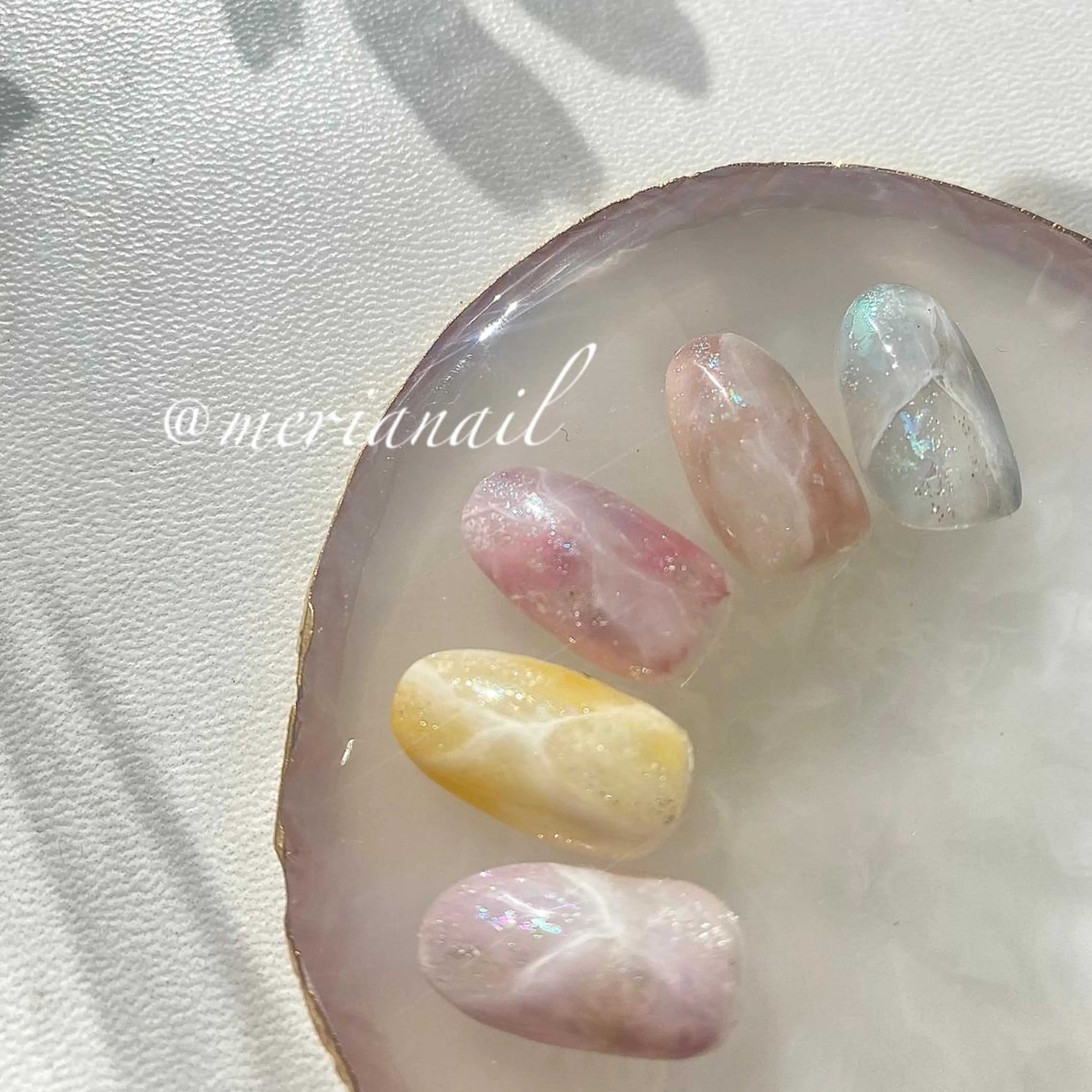 セミロング カラー メンズ ネイル アイブロウ 眉カラー メンズアイブロウ アートネイル 大理石ネイル(マーブル) メンズネイル ハンドネイル INFINITY所属・INFINITY nailのネイルデザイン