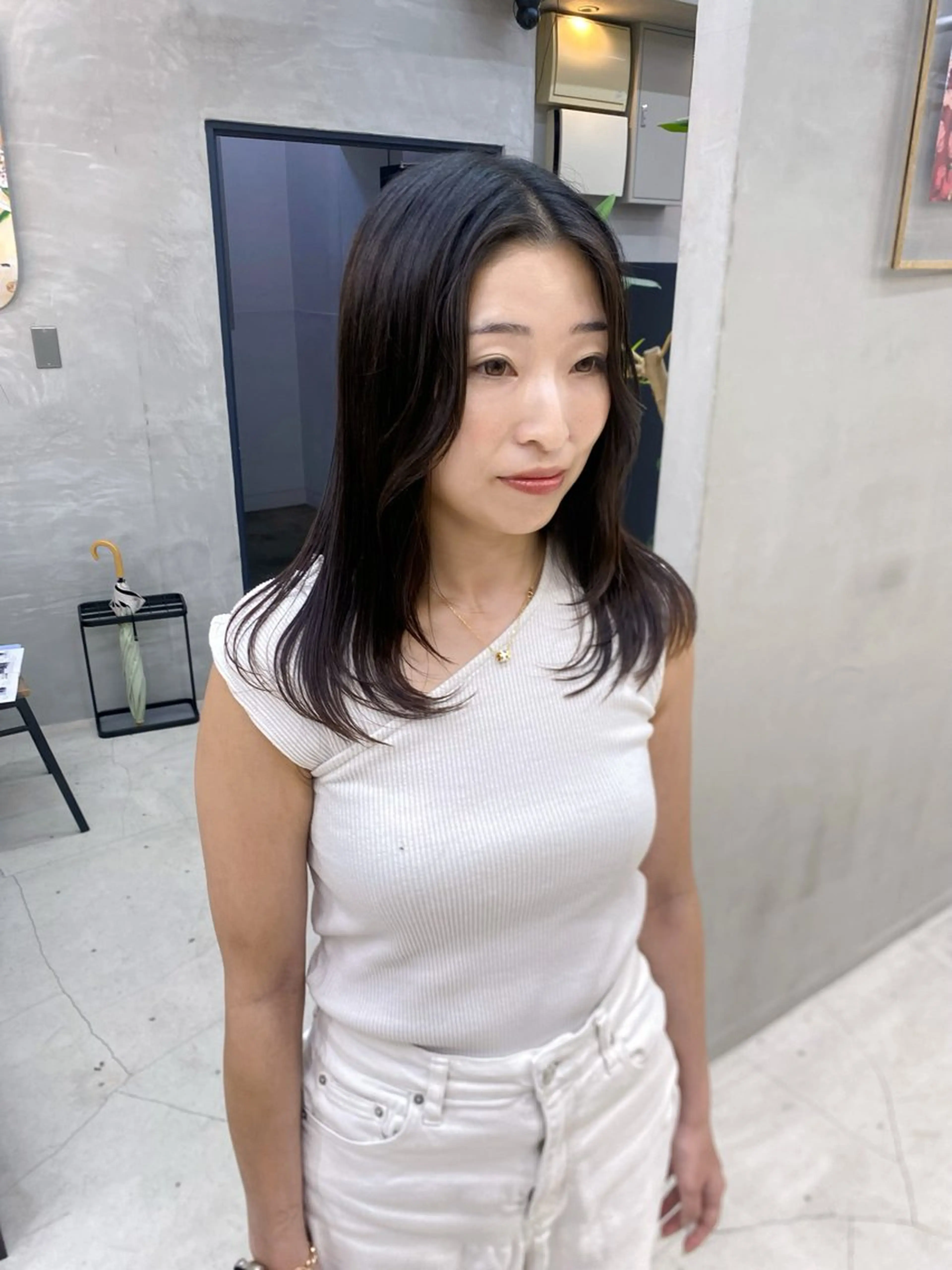 ミディアム レイヤーカット 谷口 瑠愛のヘアスタイル