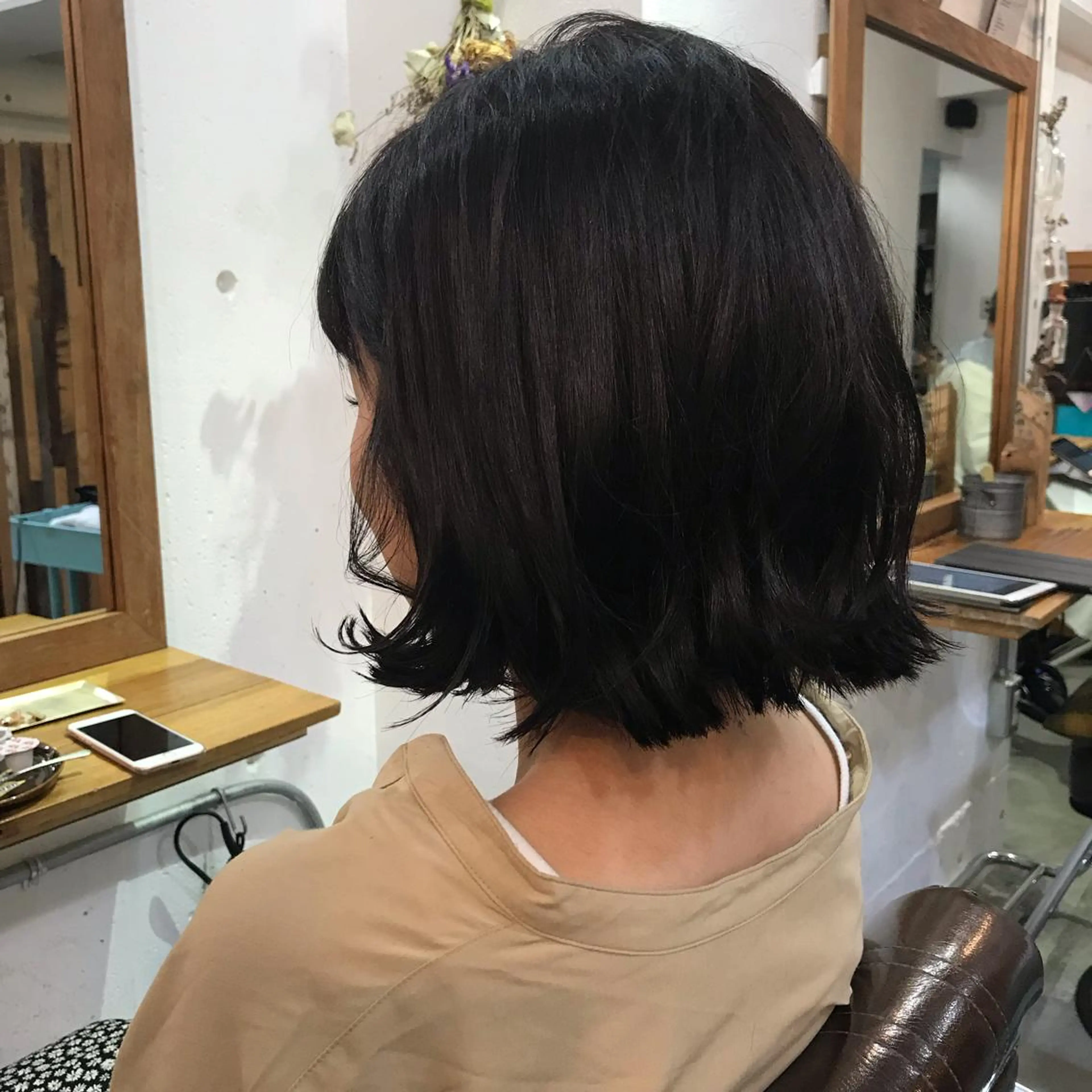 ミディアム カラー パーマ ボブ カット ヘアカラー トリートメント サイトウ ジュンヤのヘアスタイル