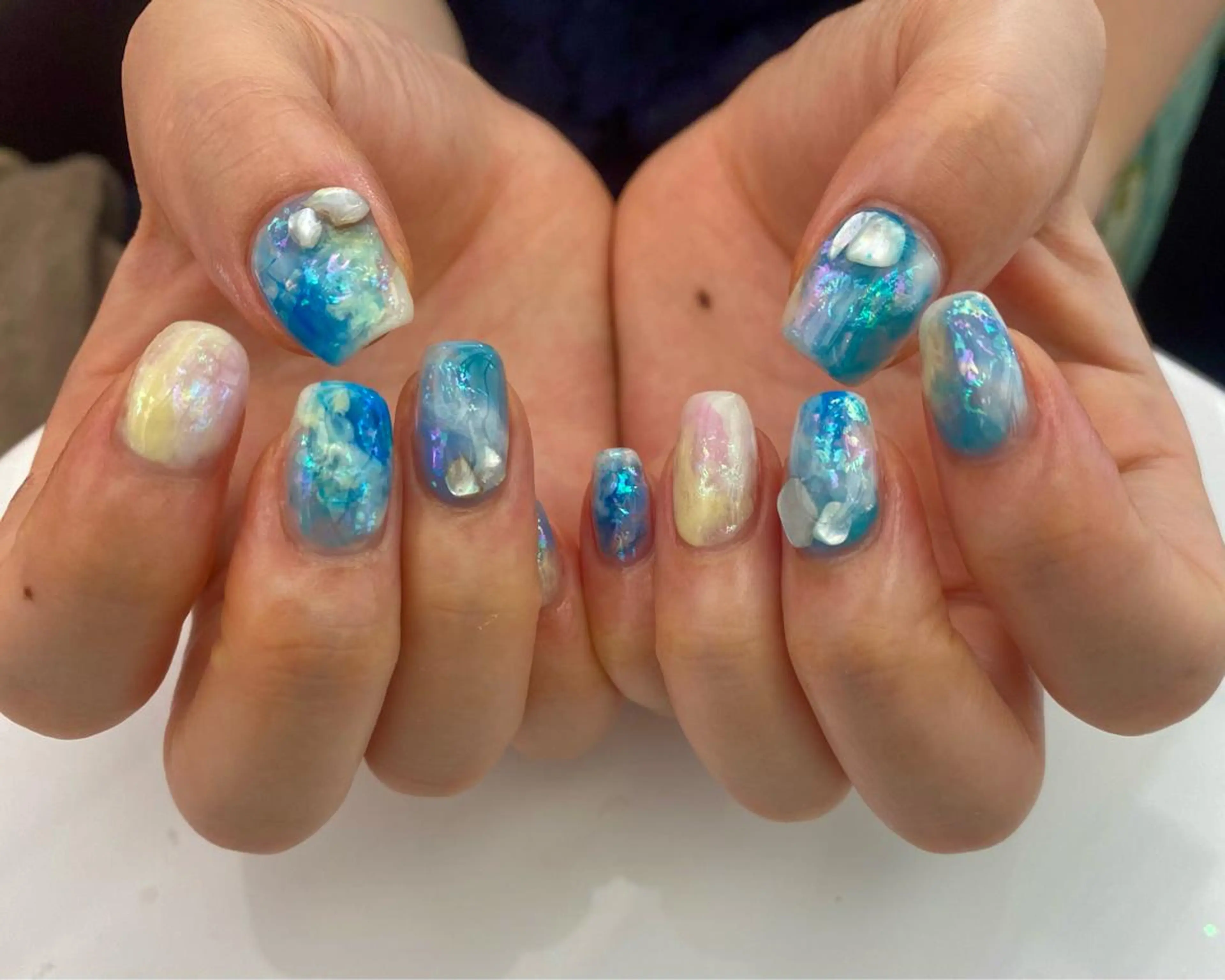 ネイル 安藤 彩乃のネイルデザイン