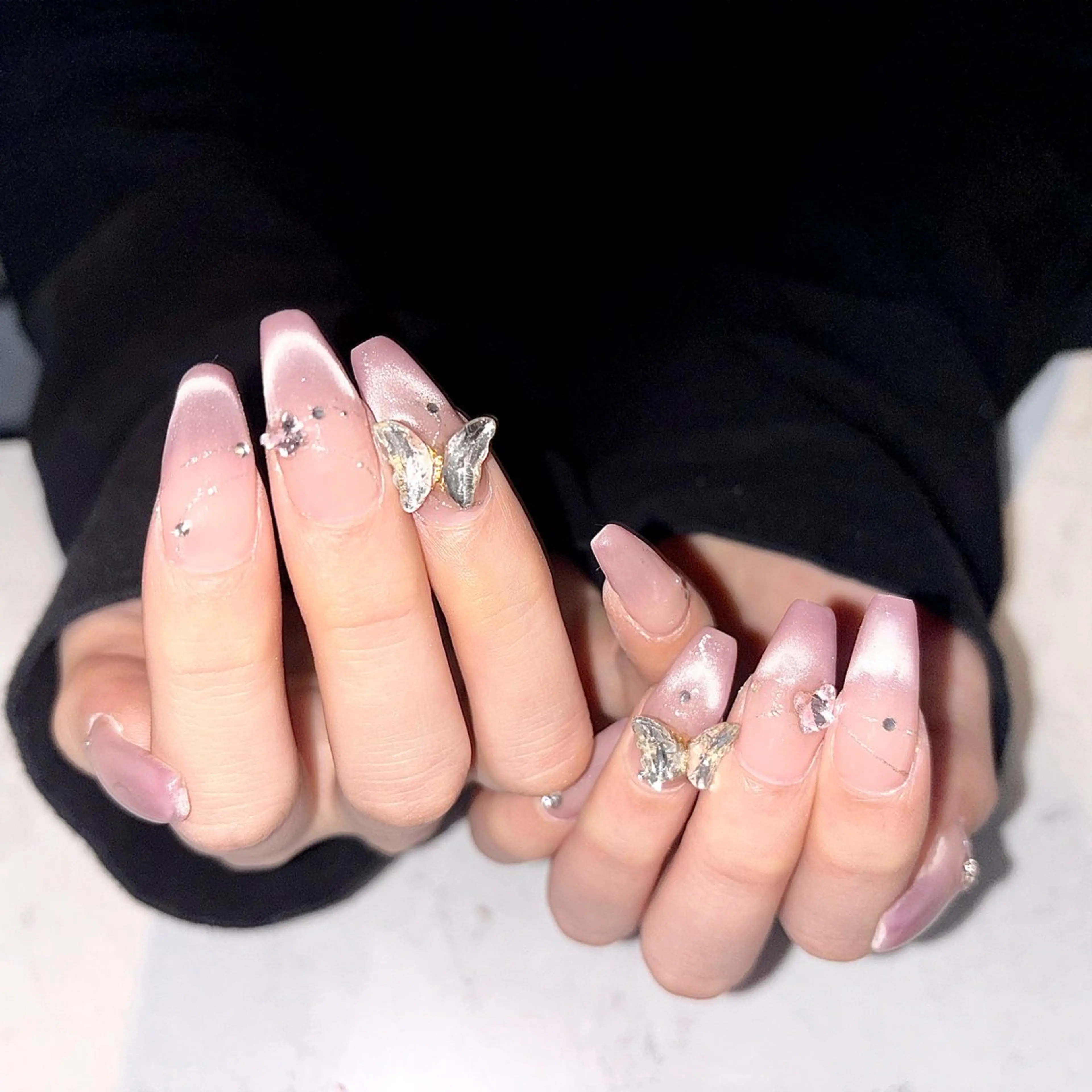 ネイル 持ち込み ネイルサロンulu所属・馬場 聖桜のネイルデザイン