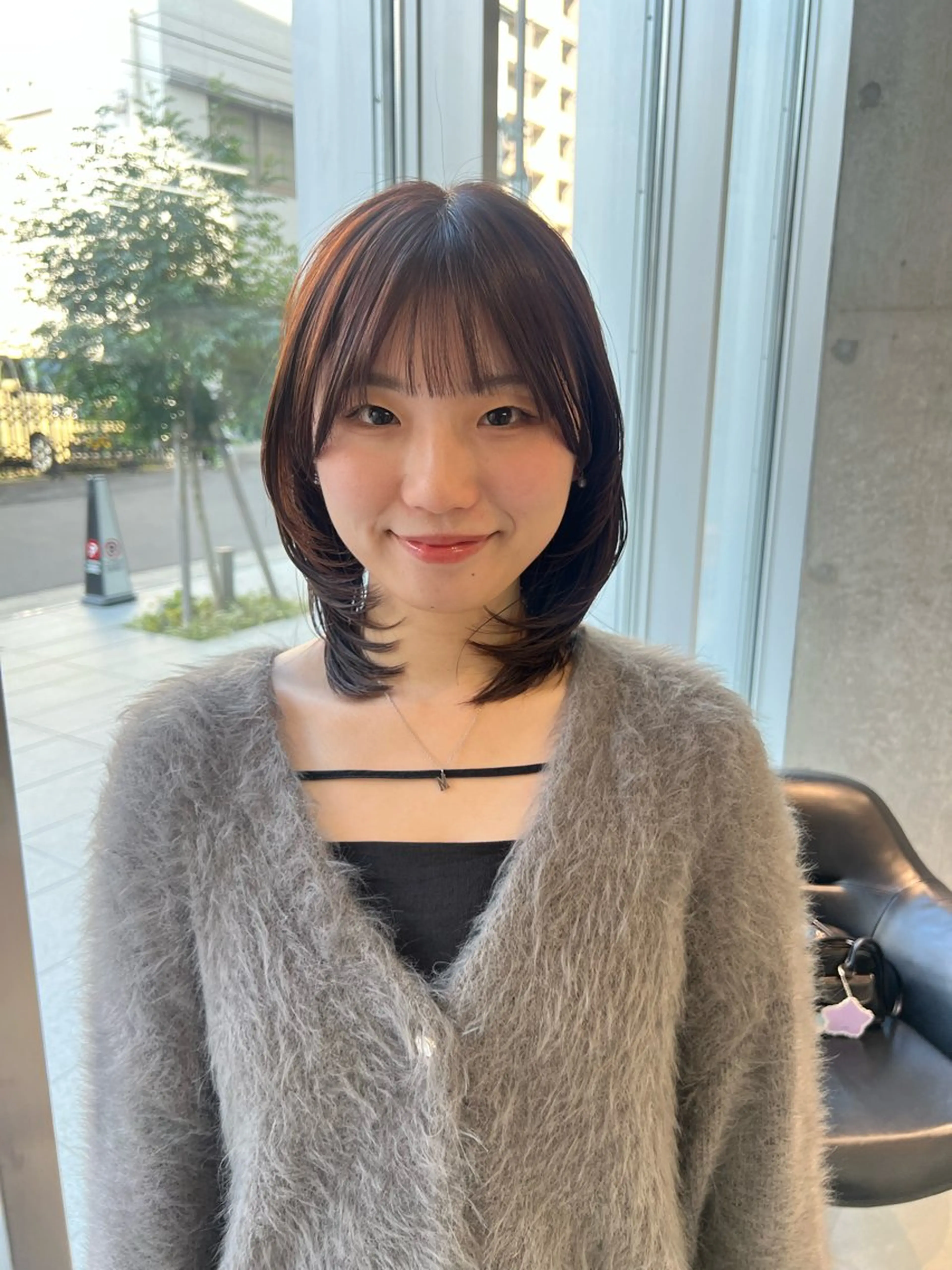 ミディアム カラー ハッシュカット 小顔カット カット ヘアカラー トリートメント 吉沢遣人/レイヤー 艶カラー/抜け感のヘアスタイル