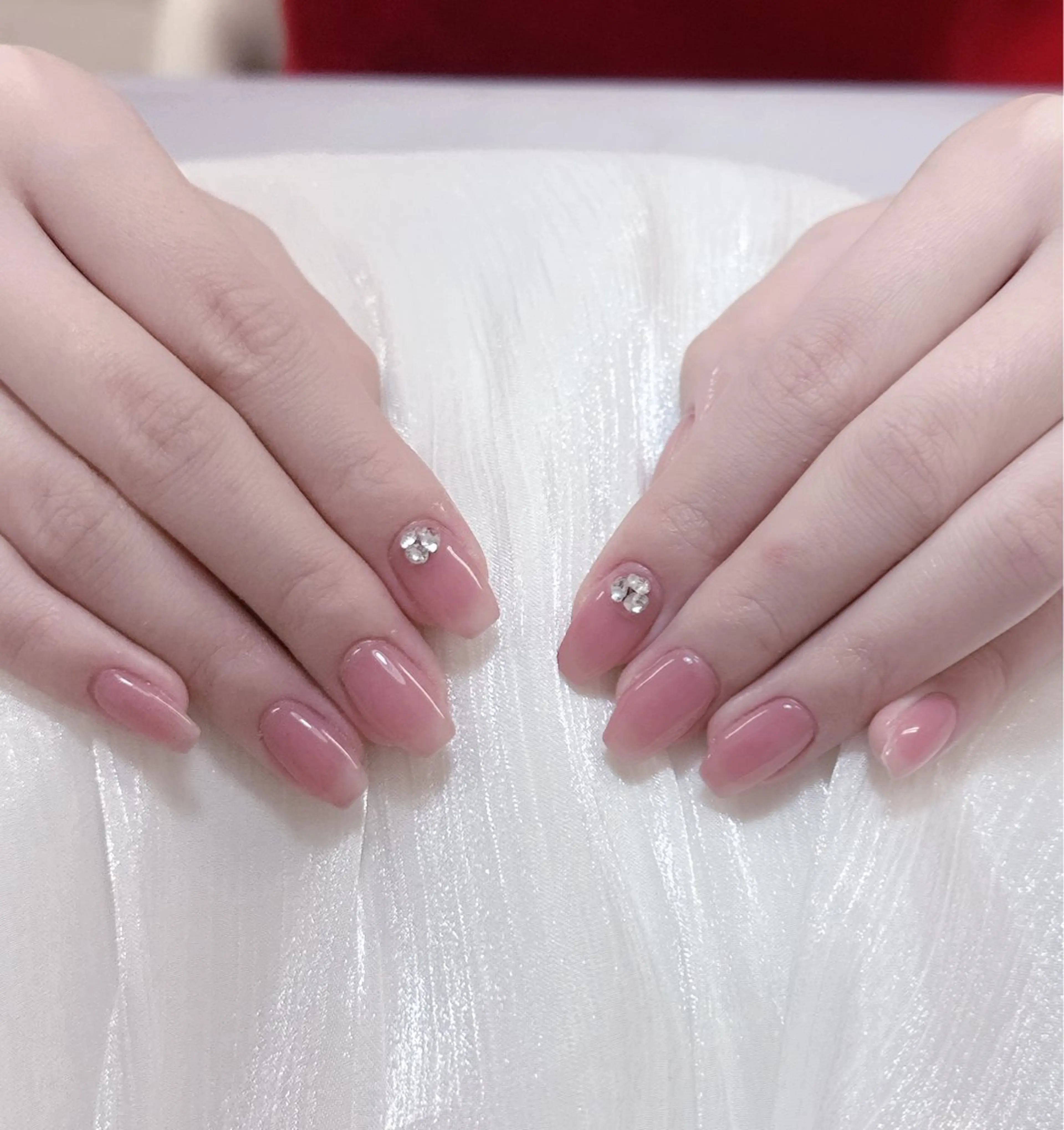 ネイル チークネイル フレンチネイル グラデーション 氷ネイル・うるうるネイル キラキラネイル ハンドネイル 陳 rinaのネイルデザイン