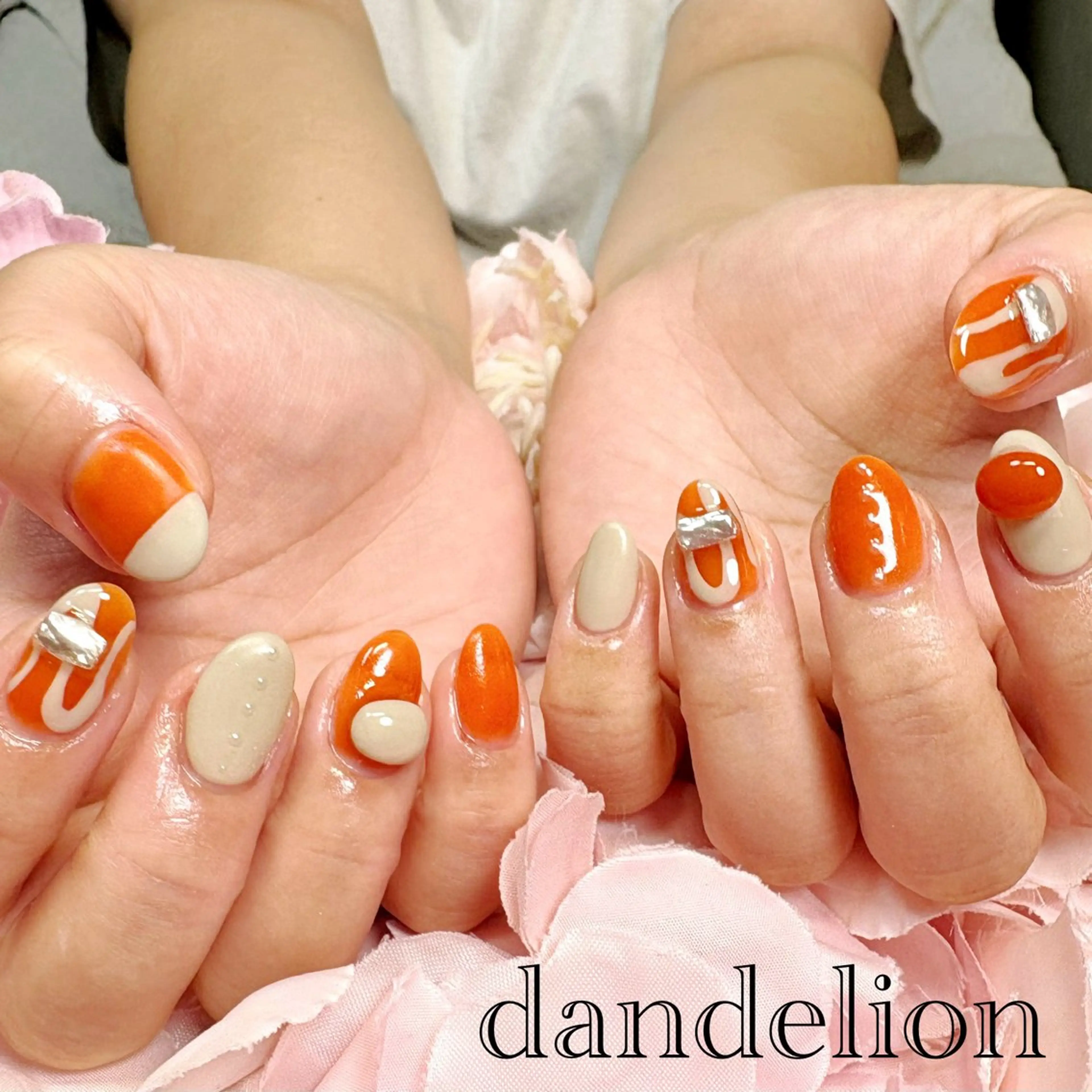 ネイル ハンドネイル ハンドケア dandelion ダンデライオンのネイルデザイン