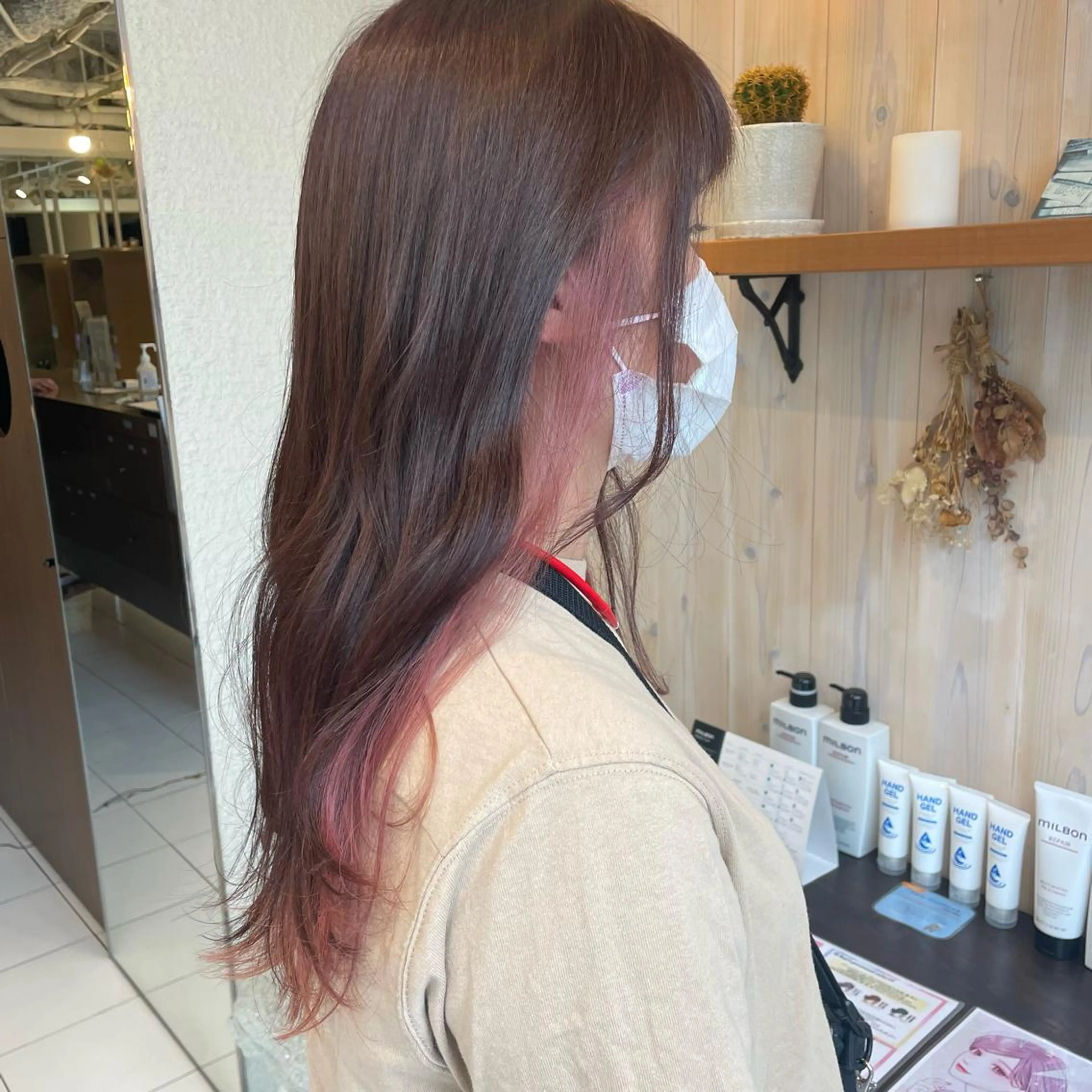 ロング カラー インナーカラー ピンクカラー 透明感カラー/ 寺田千雅子のヘアスタイル