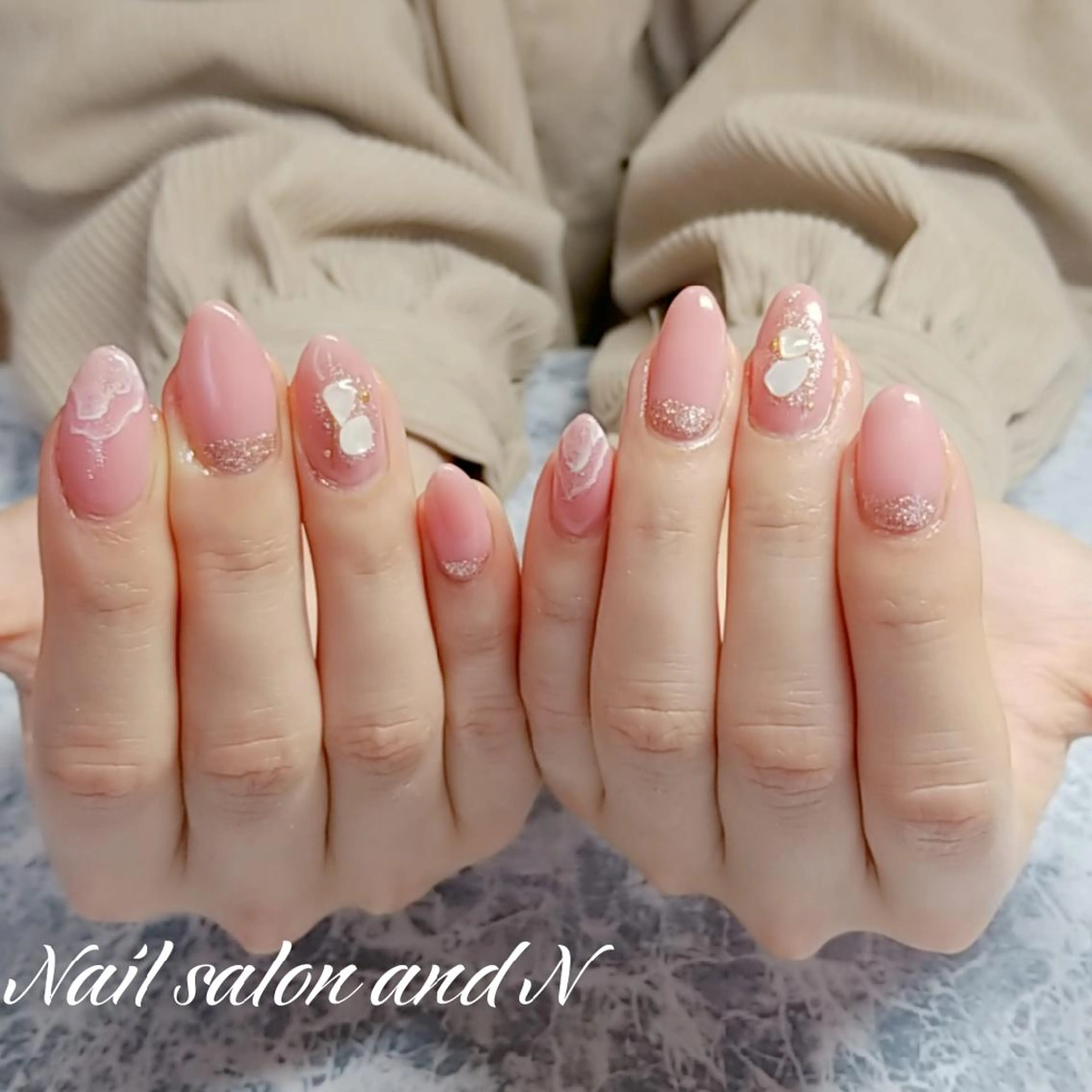 ネイル and Nのネイルデザイン