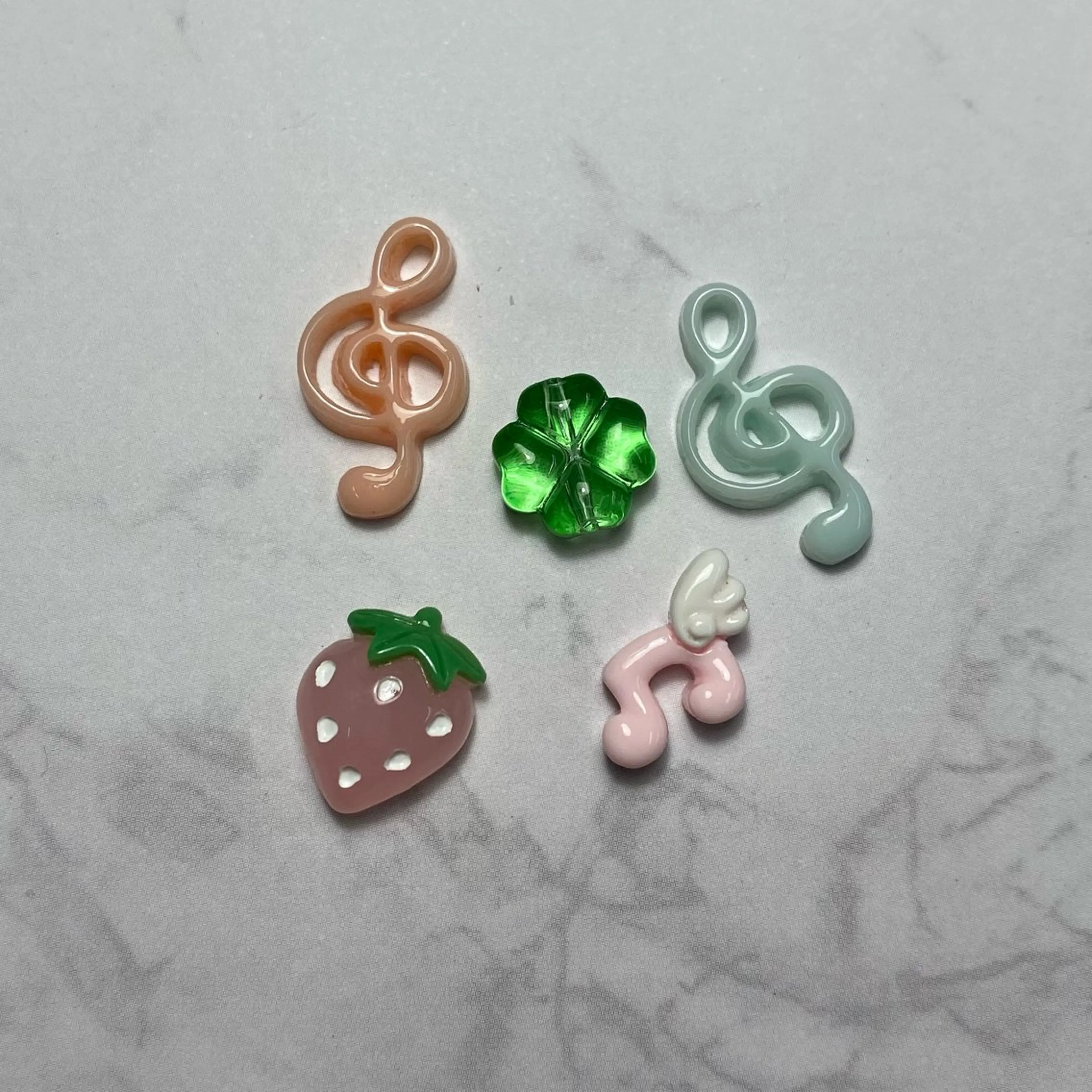 ネイル NailSalonPucci所属・mana Jr.ネイリストのネイルデザイン