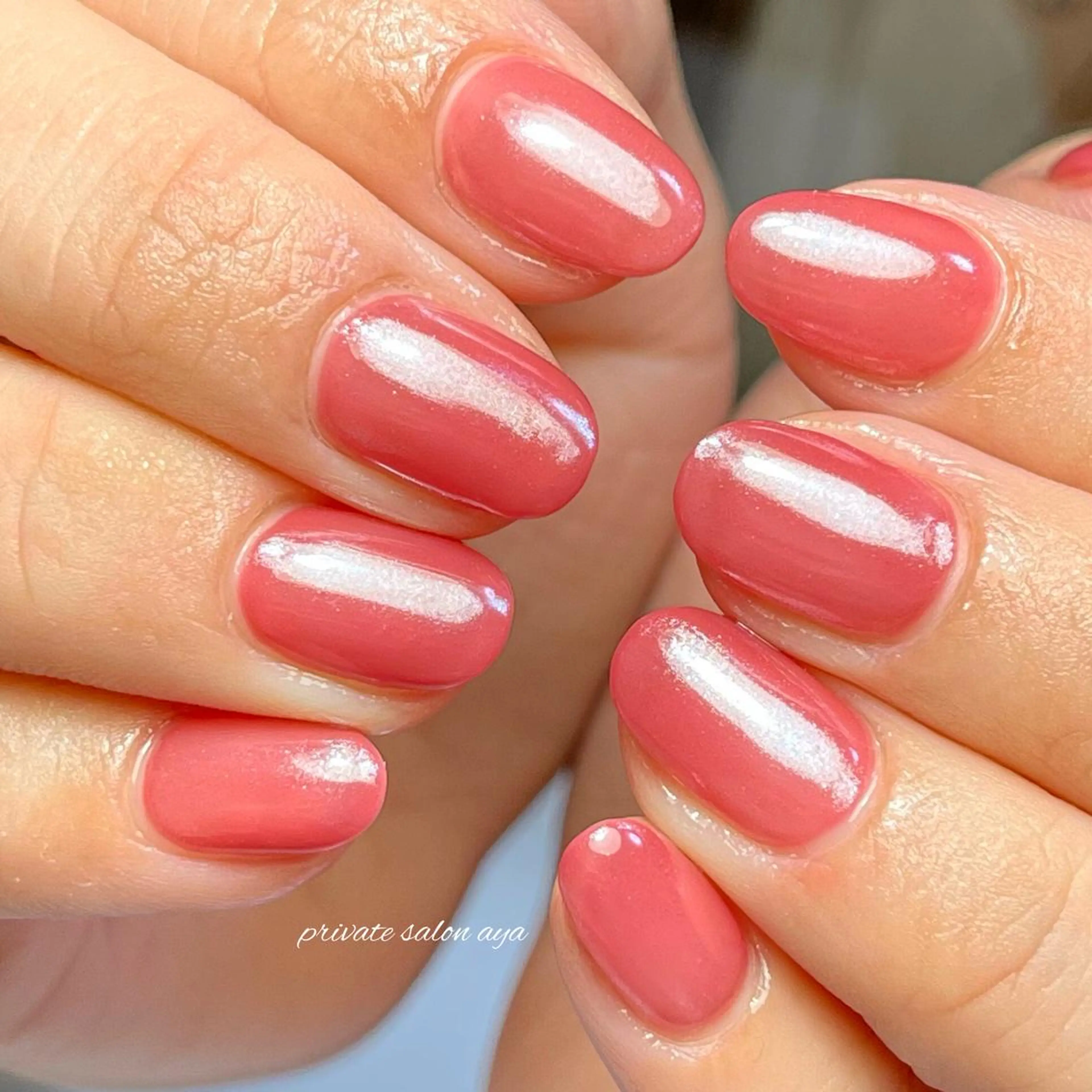 ミディアム ネイル ホワイト richeri beautyのエステ・リラクイメージ