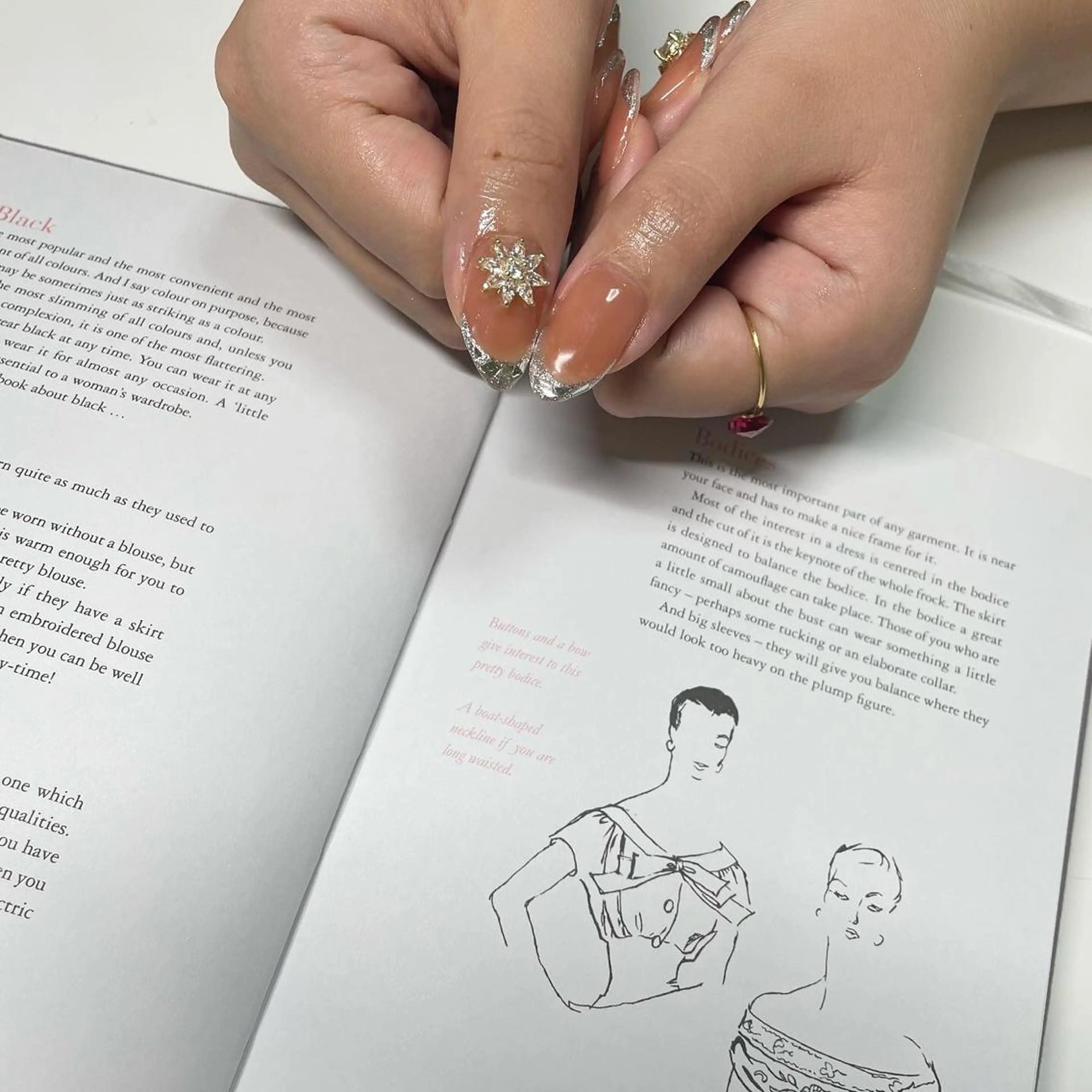 ネイル フレンチネイル ガラスフレンチ キラキラネイル 韓国ネイル chai大阪上本町 sayakaのネイルデザイン