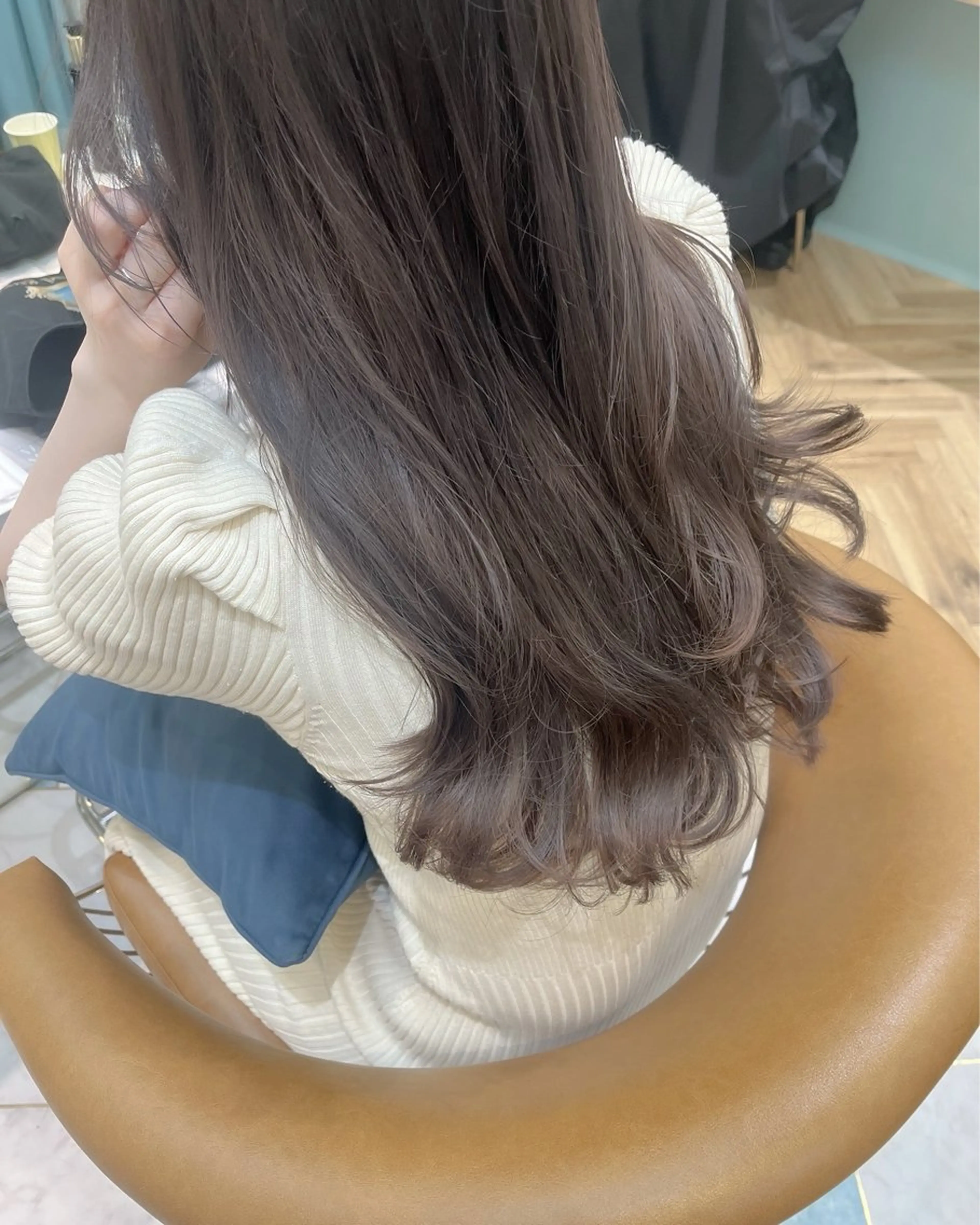 ロング カラー ブリーチ ブラウンカラー 透明感カラー ダブルカラー くすみブラウン ヘアカラー 透明感カラー│ レイヤーヘア中居美樹のヘアスタイル