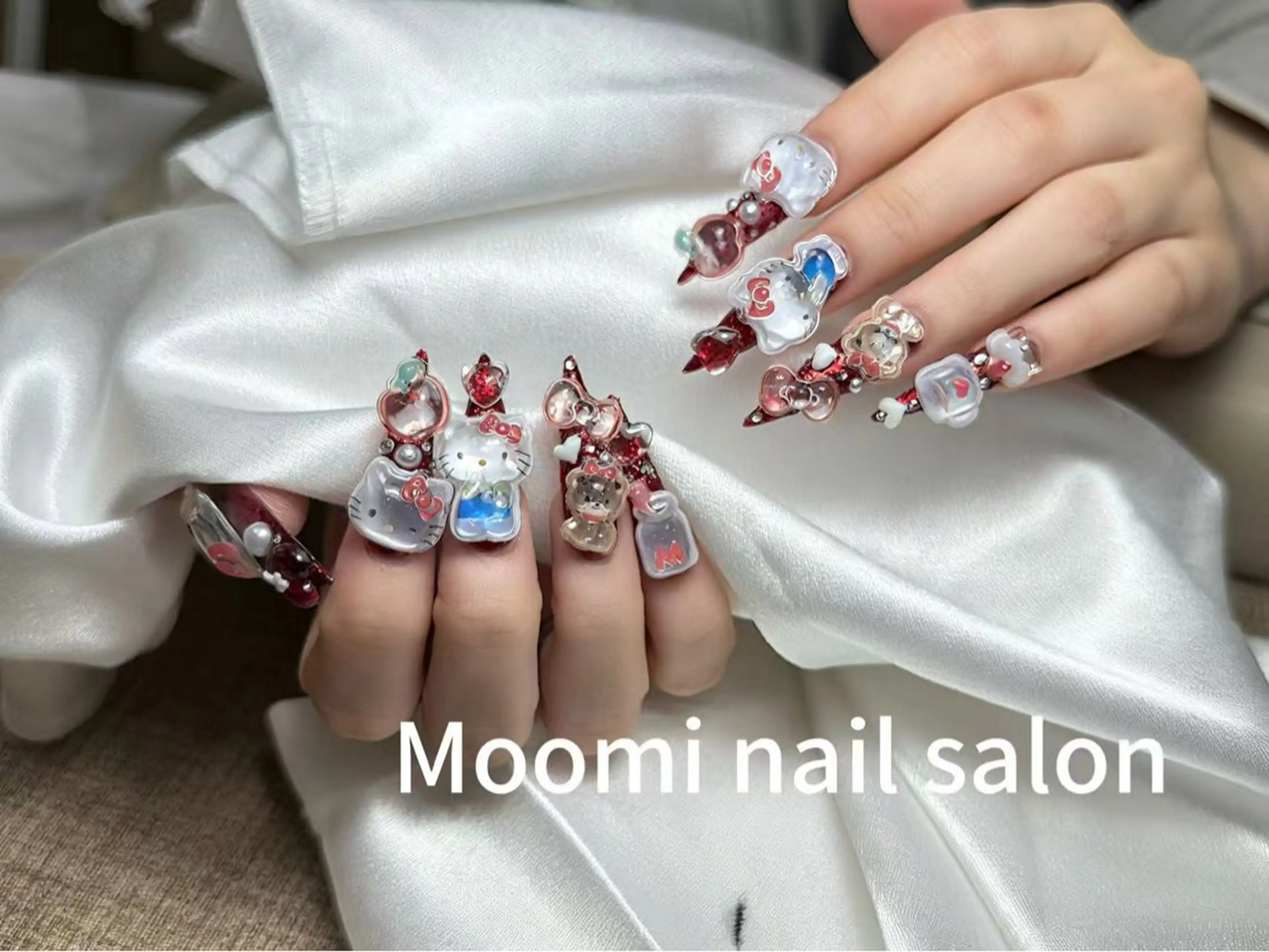 ネイル チークネイル フレンチネイル ジェルネイル グラデーション ハート ハンドネイル moomi nail スカルプ専門のネイルデザイン