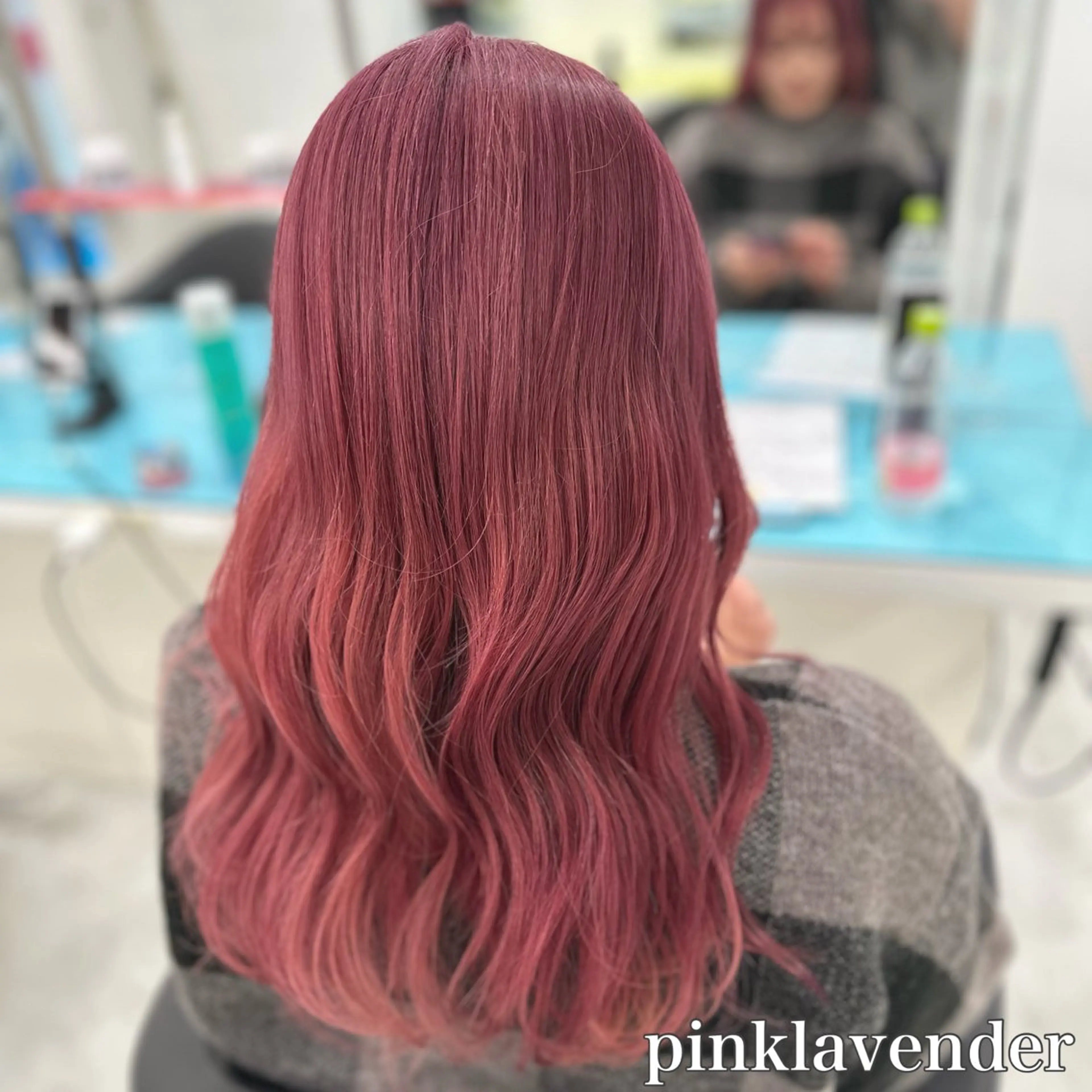 セミロング カラー ヘアアレンジ 🩵ダメージレス艶感 ハイトーン🩷のヘアスタイル