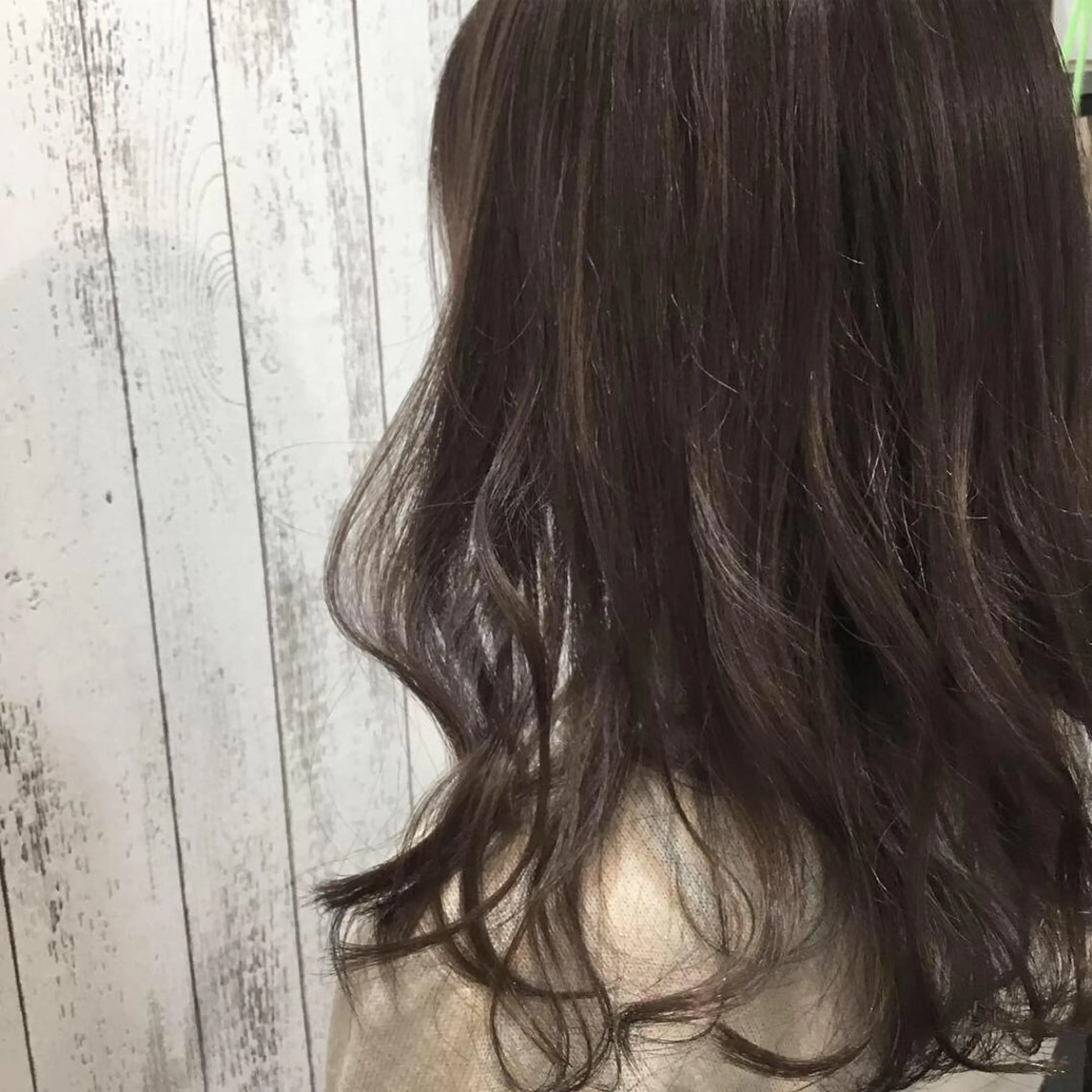 セミロング カラー パーマ 金崎 新吾のヘアスタイル