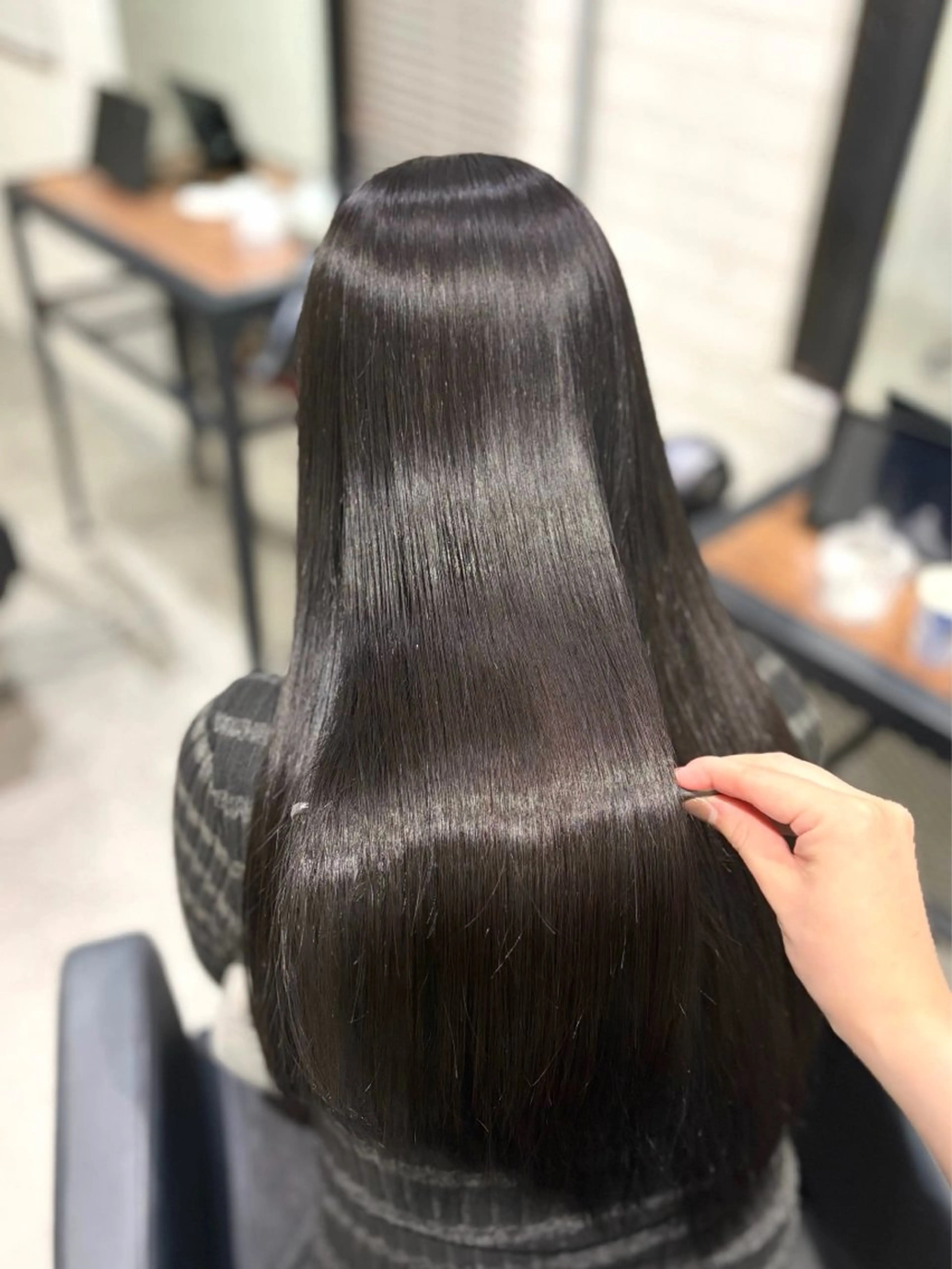 ロング カラー 透明感カラー カット ヘアカラー トリートメント shiori/透明感 /顔周り/髪質改善のヘアスタイル