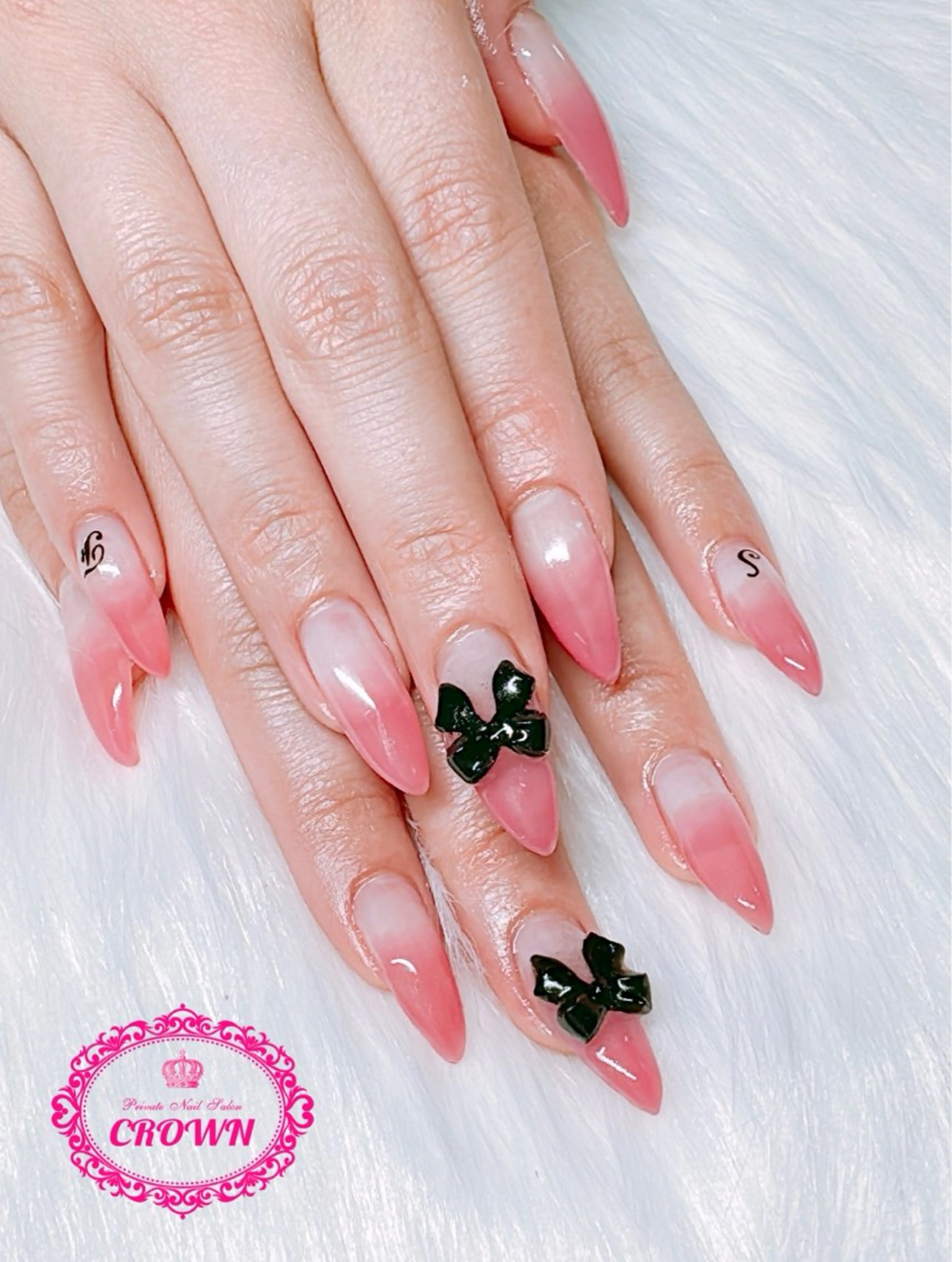 ネイル CROWN プライベートサロンのネイルデザイン