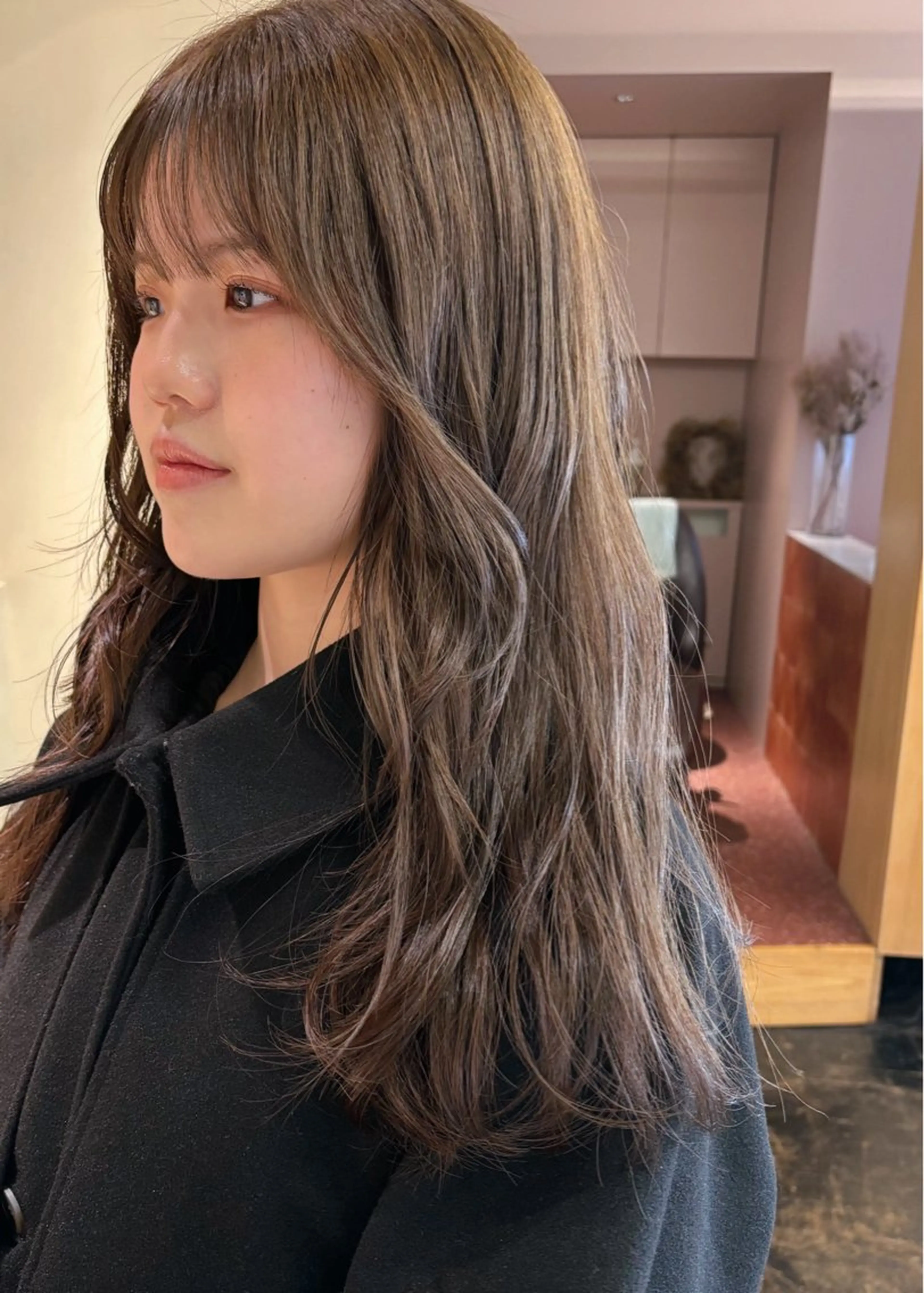 ロング カラー ベージュカラー 透明感カラー オリーブベージュ 西山 紗耶香🪽 透明感カラー/ボブのヘアスタイル