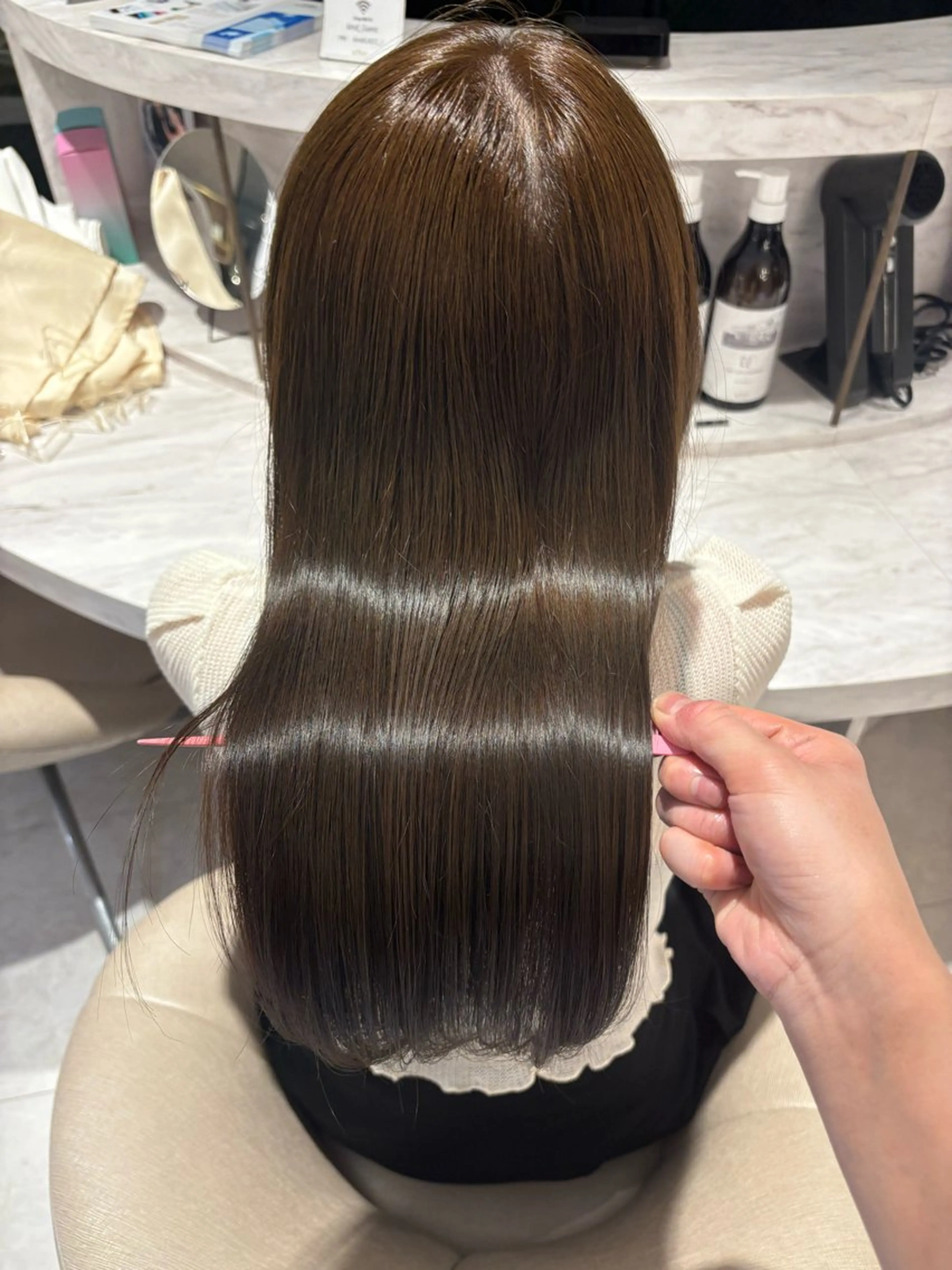 セミロング KIND所属・KIND 佐藤 和奏のヘアスタイル