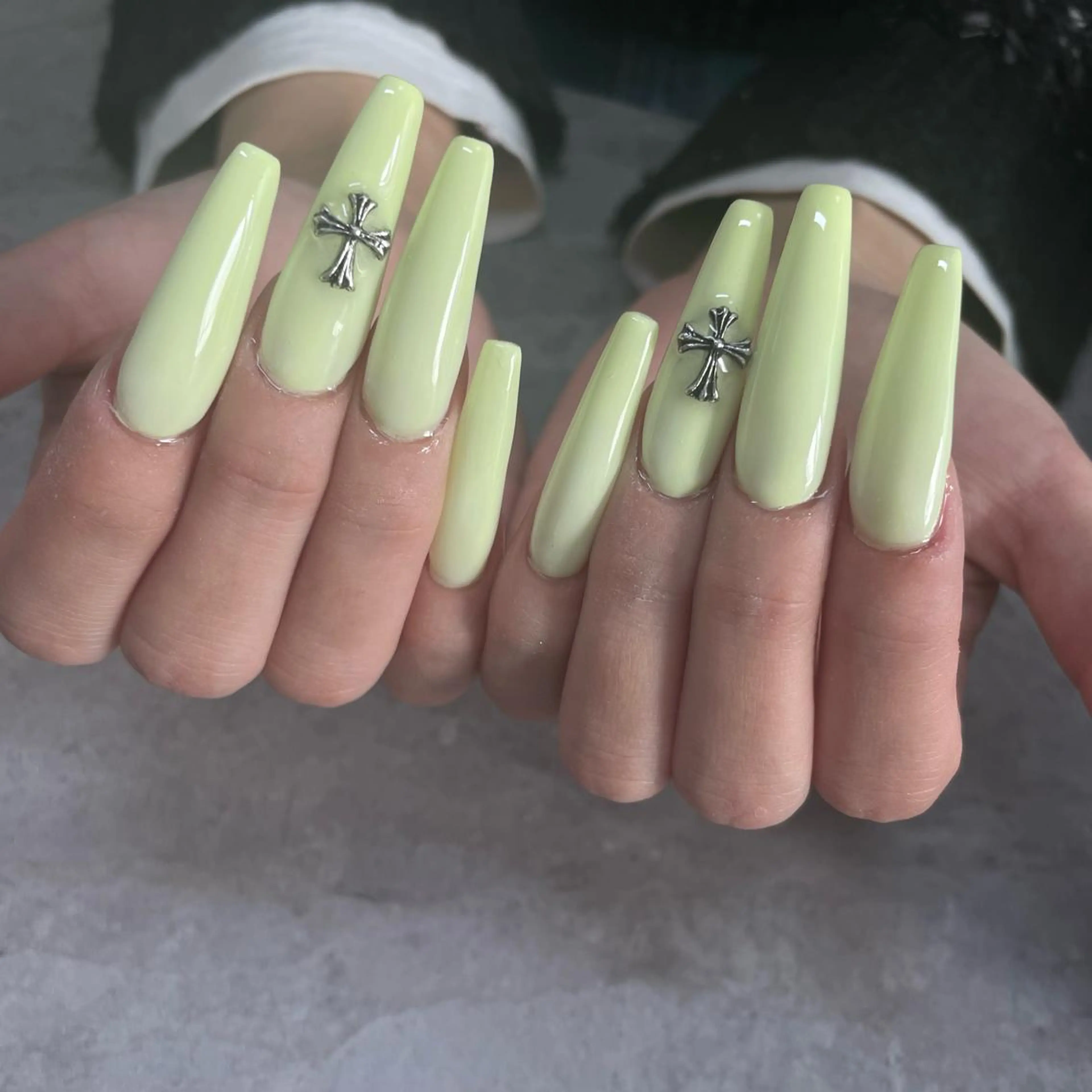 ロング ネイル スカルプネイル シンプルネイル Statice所属・YUNA FUKUDAのネイルデザイン