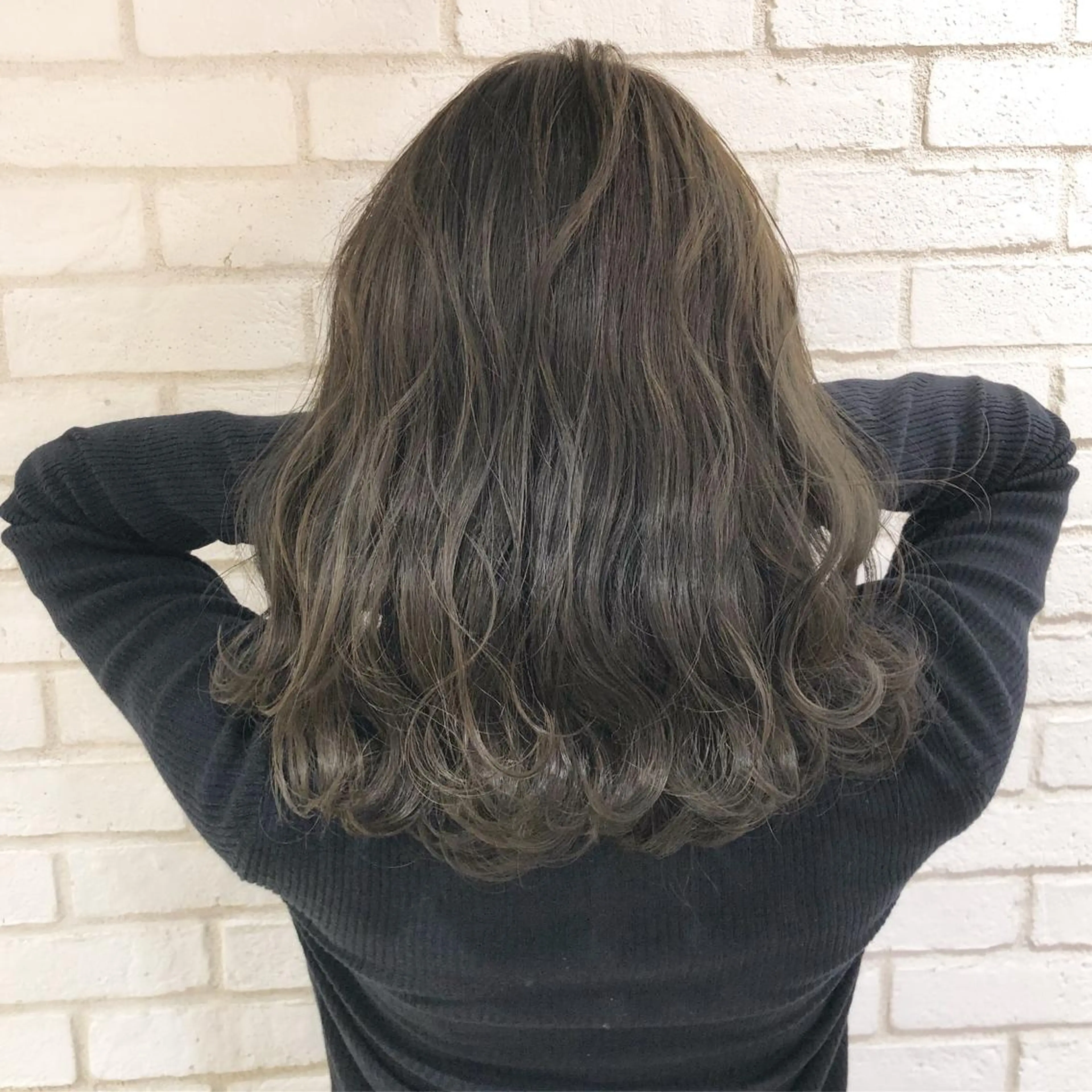 カラー グレージュ she2.shinjuku所属・takumi Hのヘアスタイル