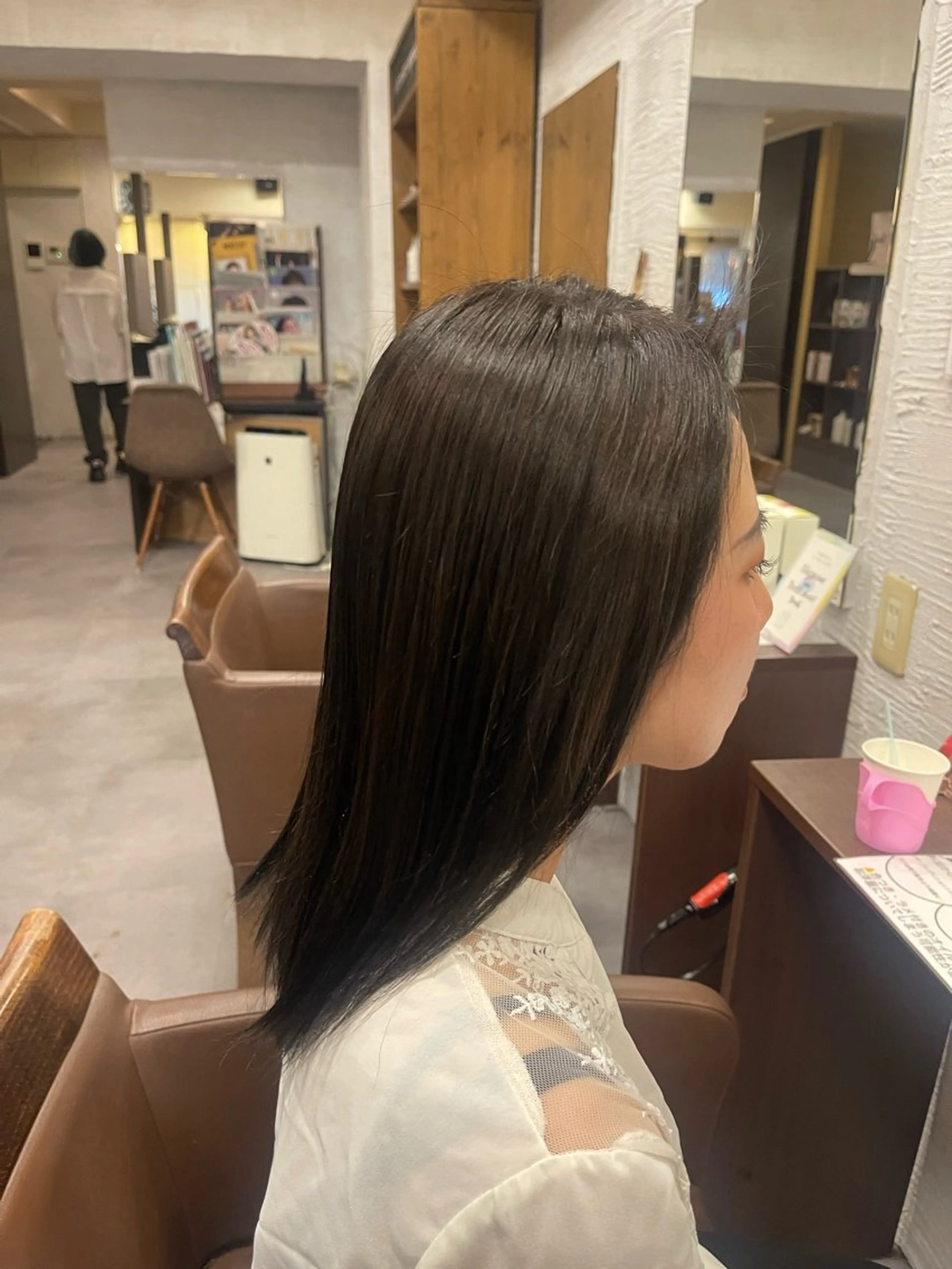 セミロング PINQ by ANGELICA所属・PINQ かずきのヘアスタイル