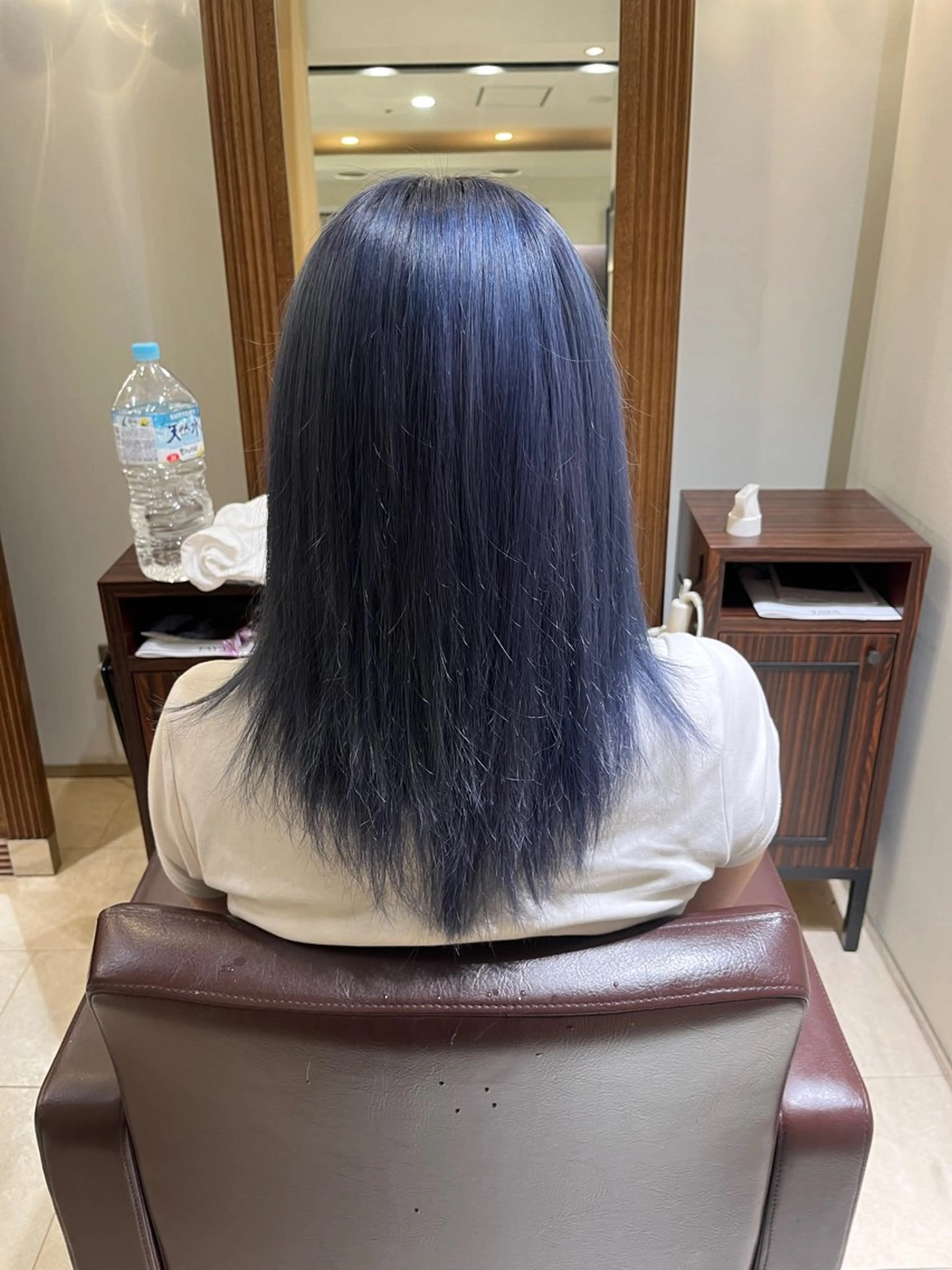 セミロング カラー アッシュ ブリーチ ブリーチなしカラー TAYA府中店所属・Ri seのヘアスタイル