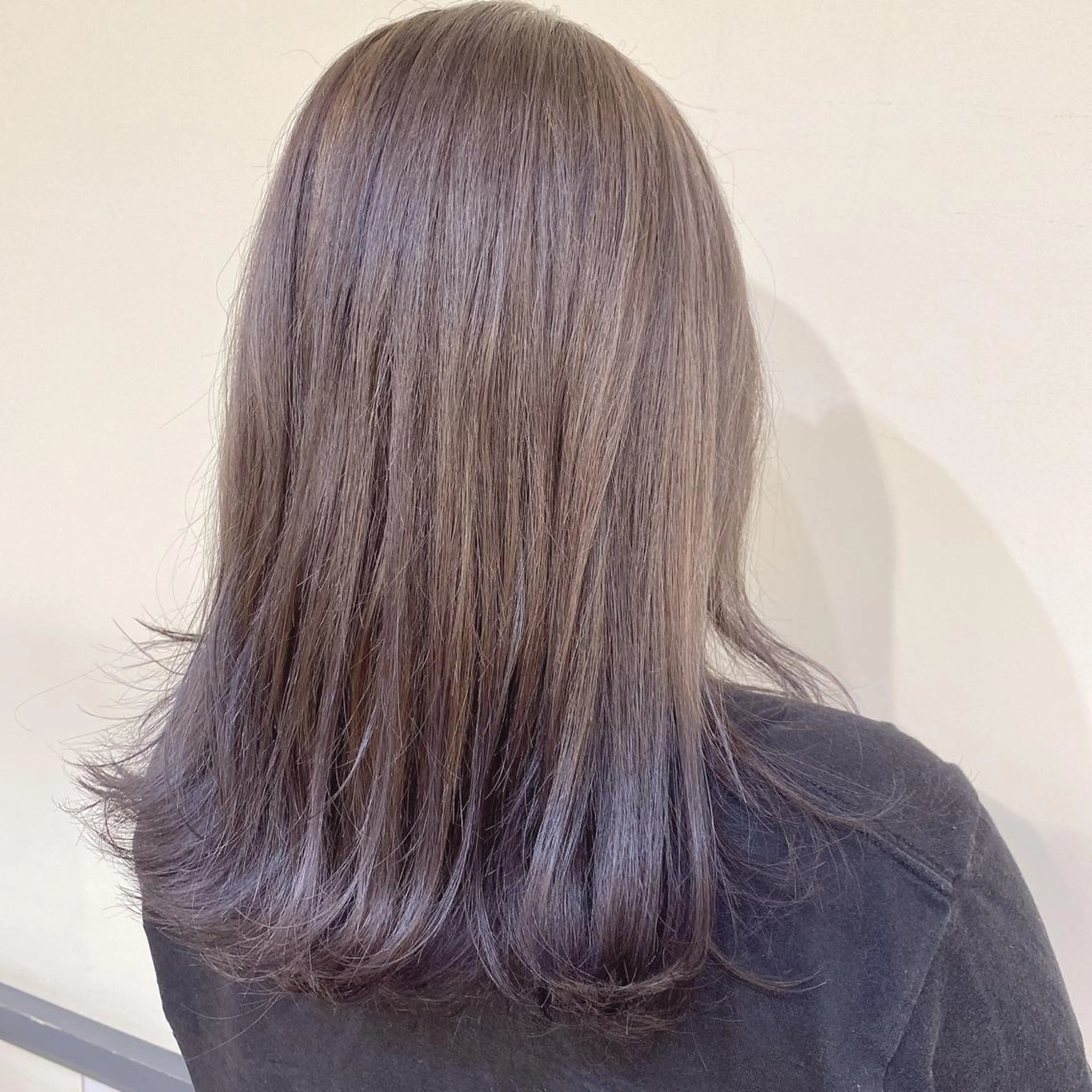 ロング カラー アッシュ グラデーションカラー ラベンダーカラー ラベンダーアッシュ ✳︎SERA✳︎ 平日のみご案内のマツエク・マツパデザイン