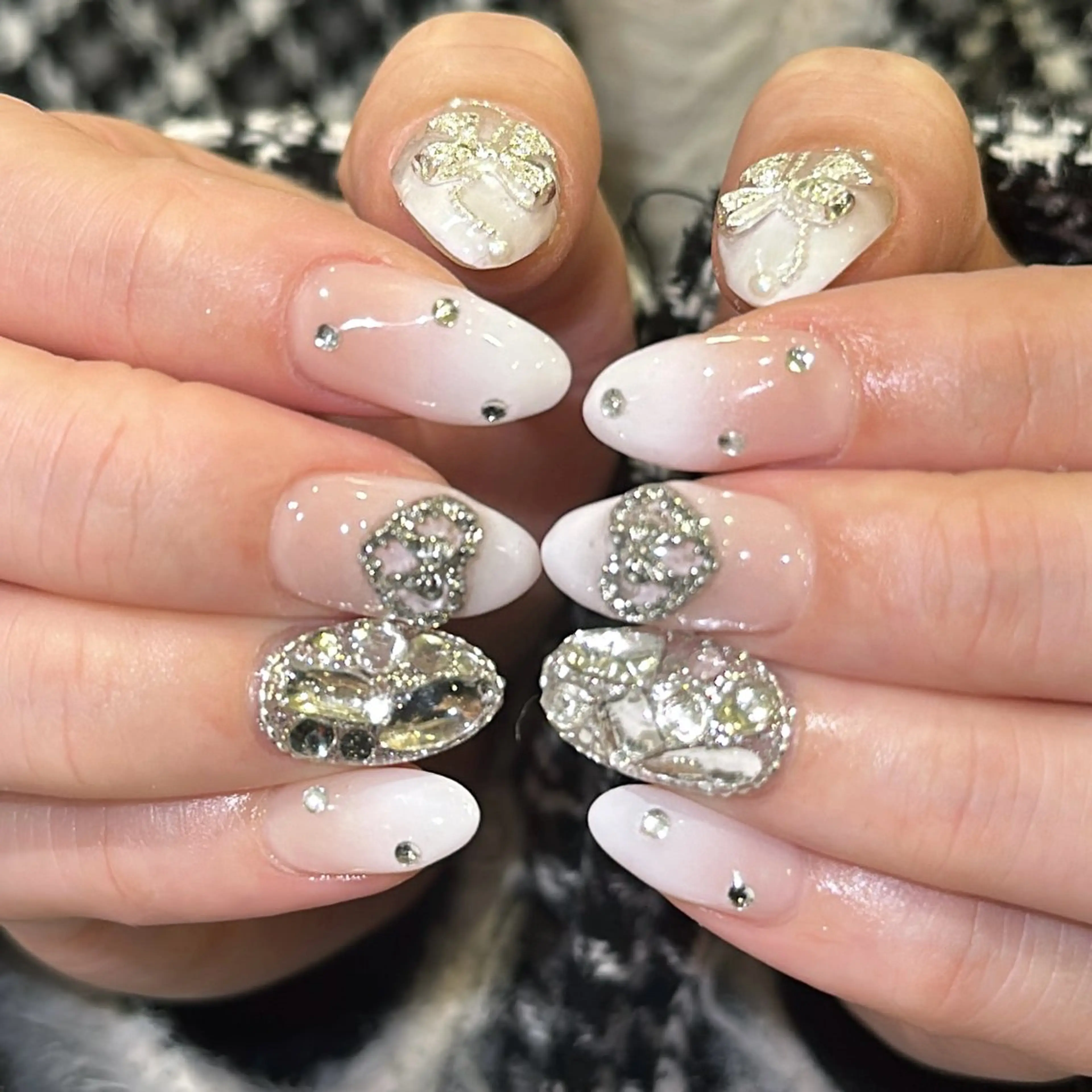 ネイル ハンドネイル 👽個性派ネイル🎀 komachiのヘアスタイル