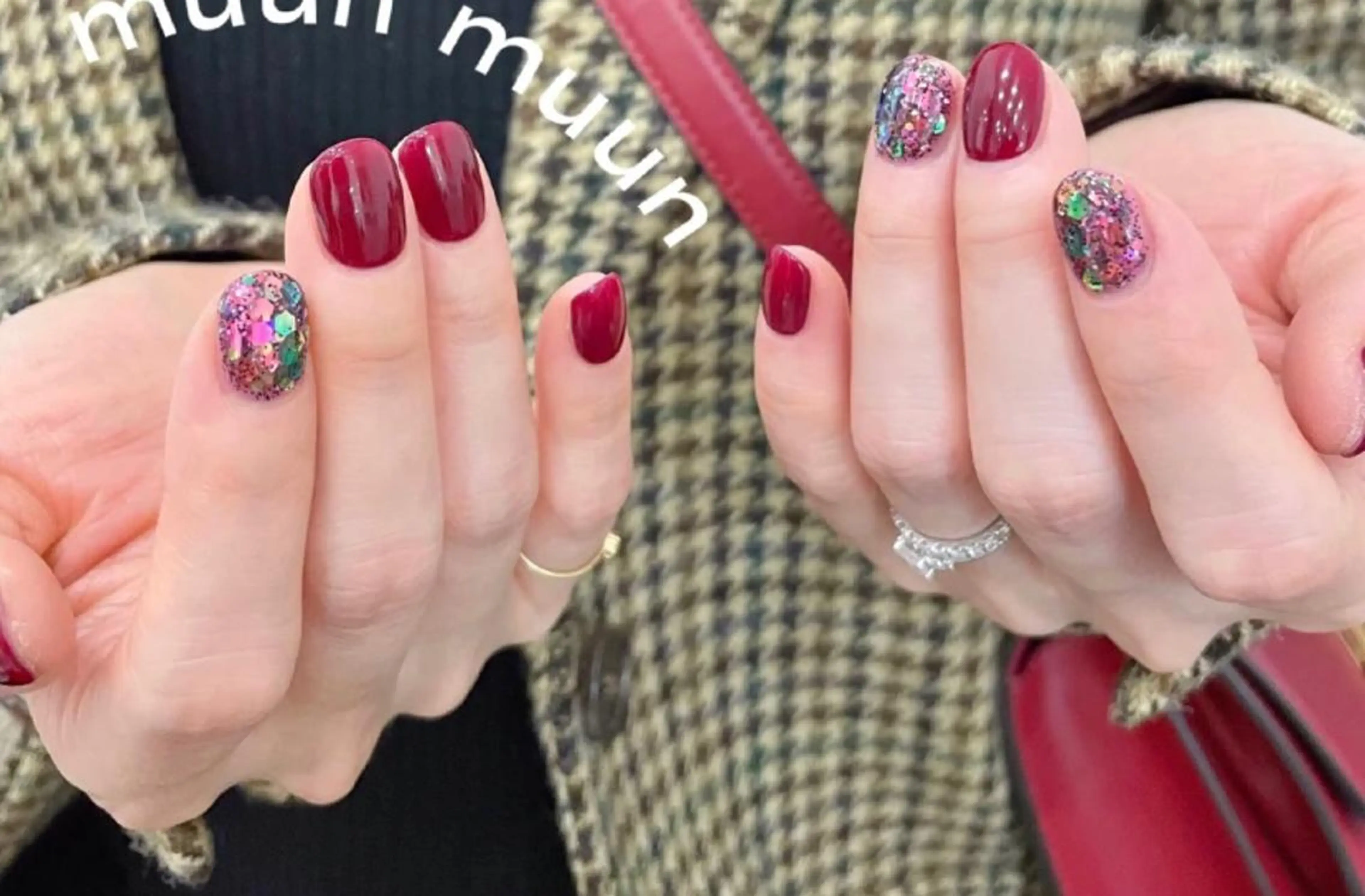 「オフ無料ケア込み」韓国風ホログラムネイル￥6280の写真