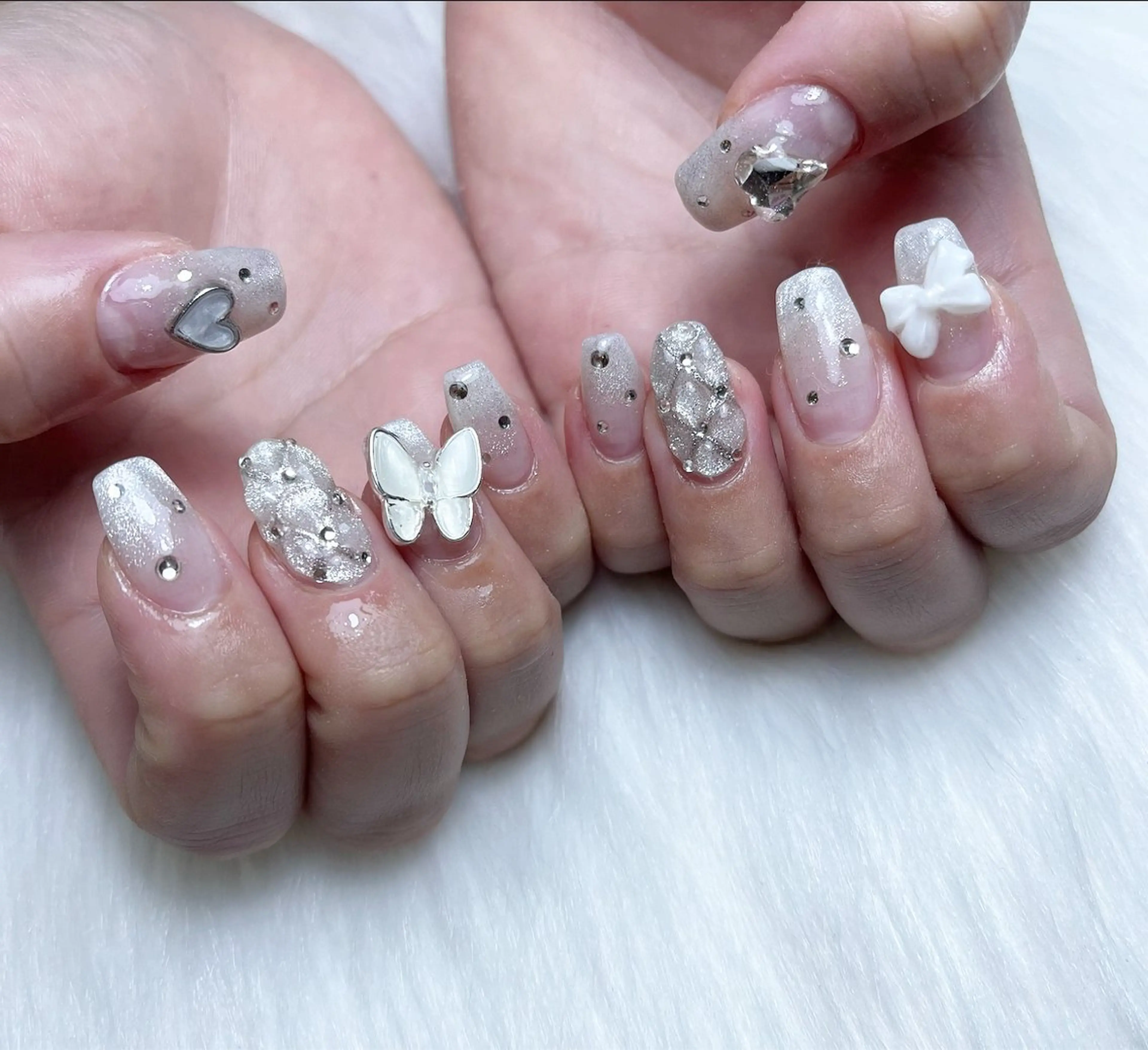 ネイル マグネットネイル ホワイト #Amin所属・#Amin nail salonのネイルデザイン