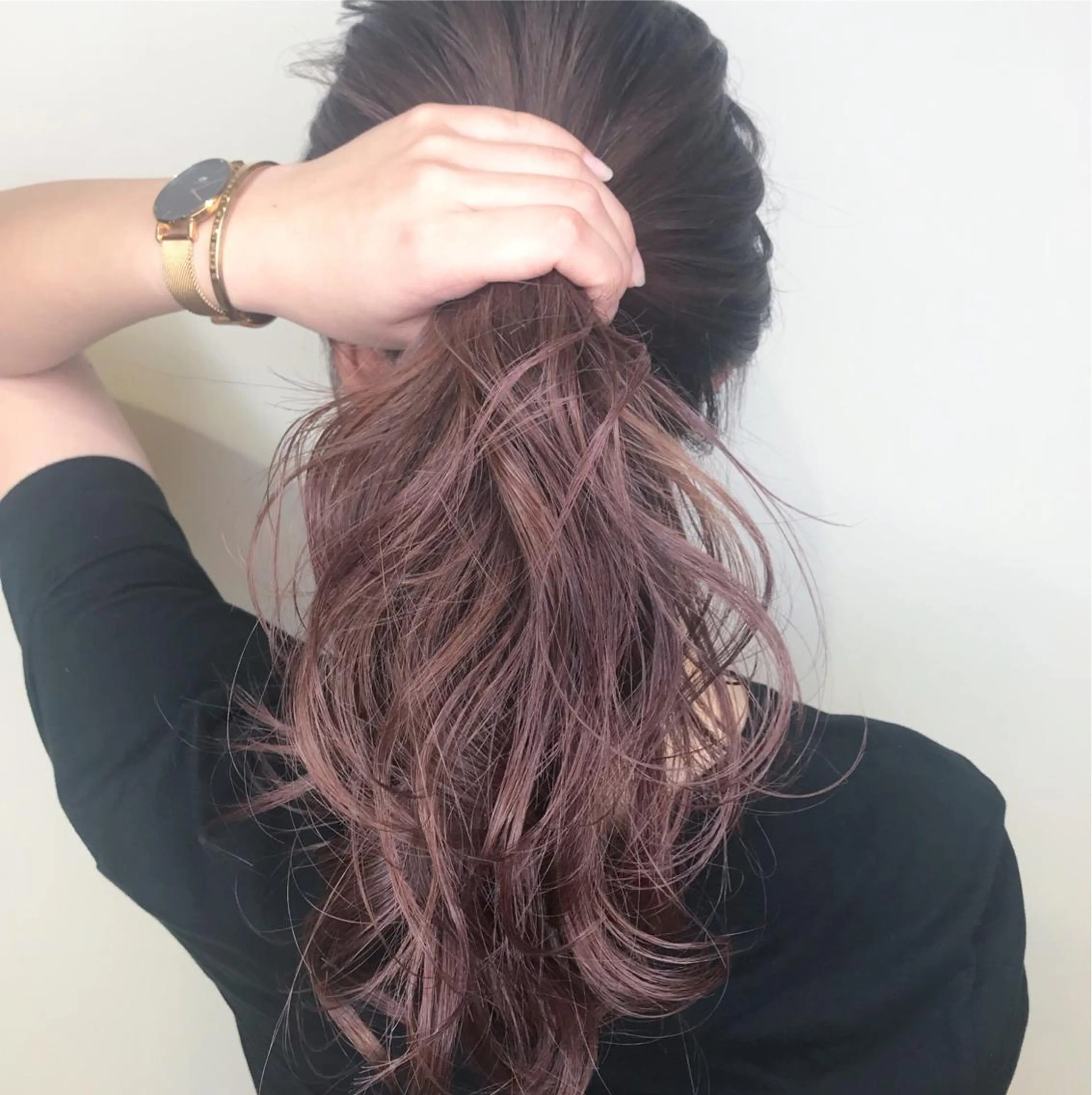 ロング カラー バレイヤージュ ブリーチ グラデーションカラー ハイライトカラー ハイライト AMI Hair  supply所属・髪質改善カラー 韓国風レイヤーのヘアスタイル