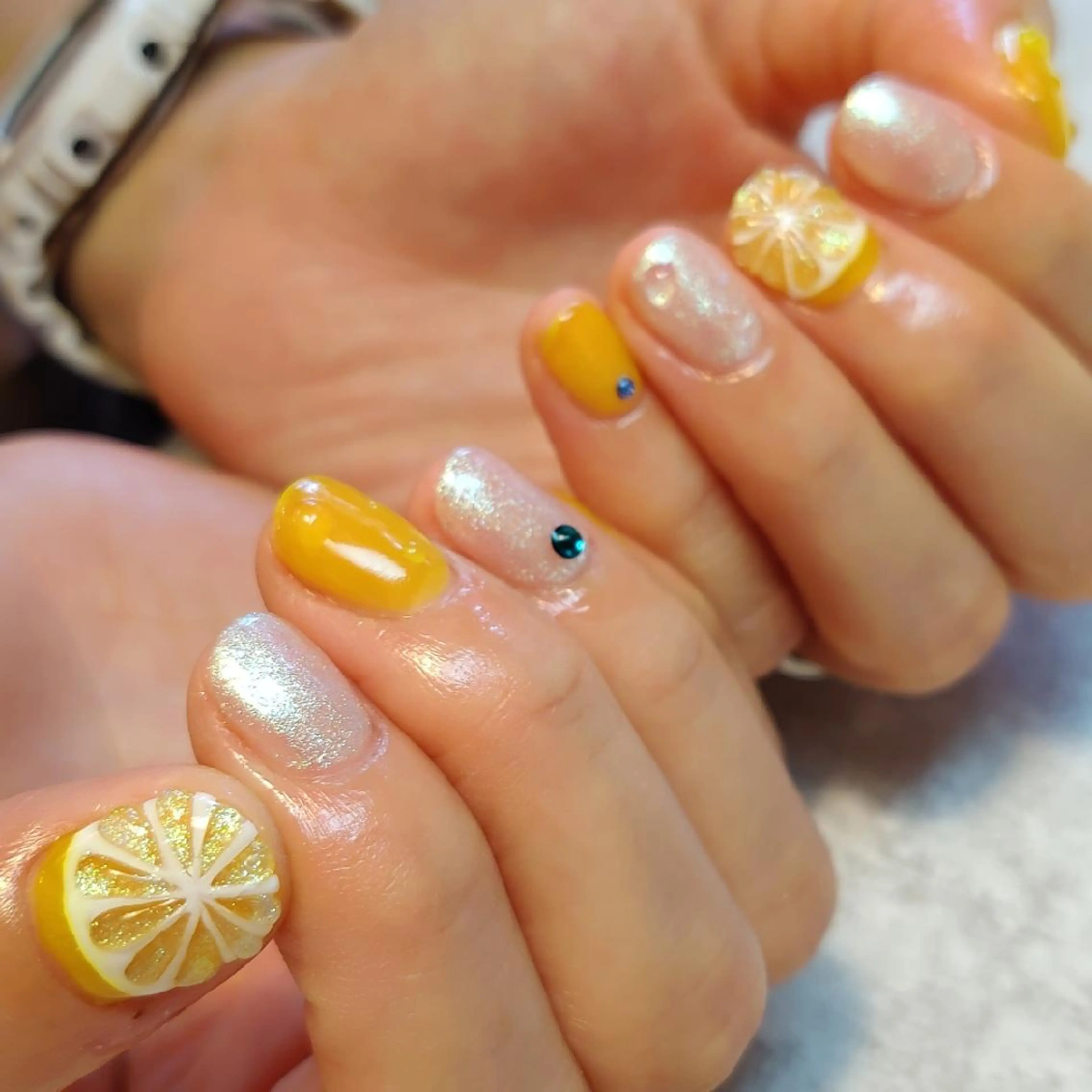 ネイル ジェヌインネイル 河内のネイルデザイン