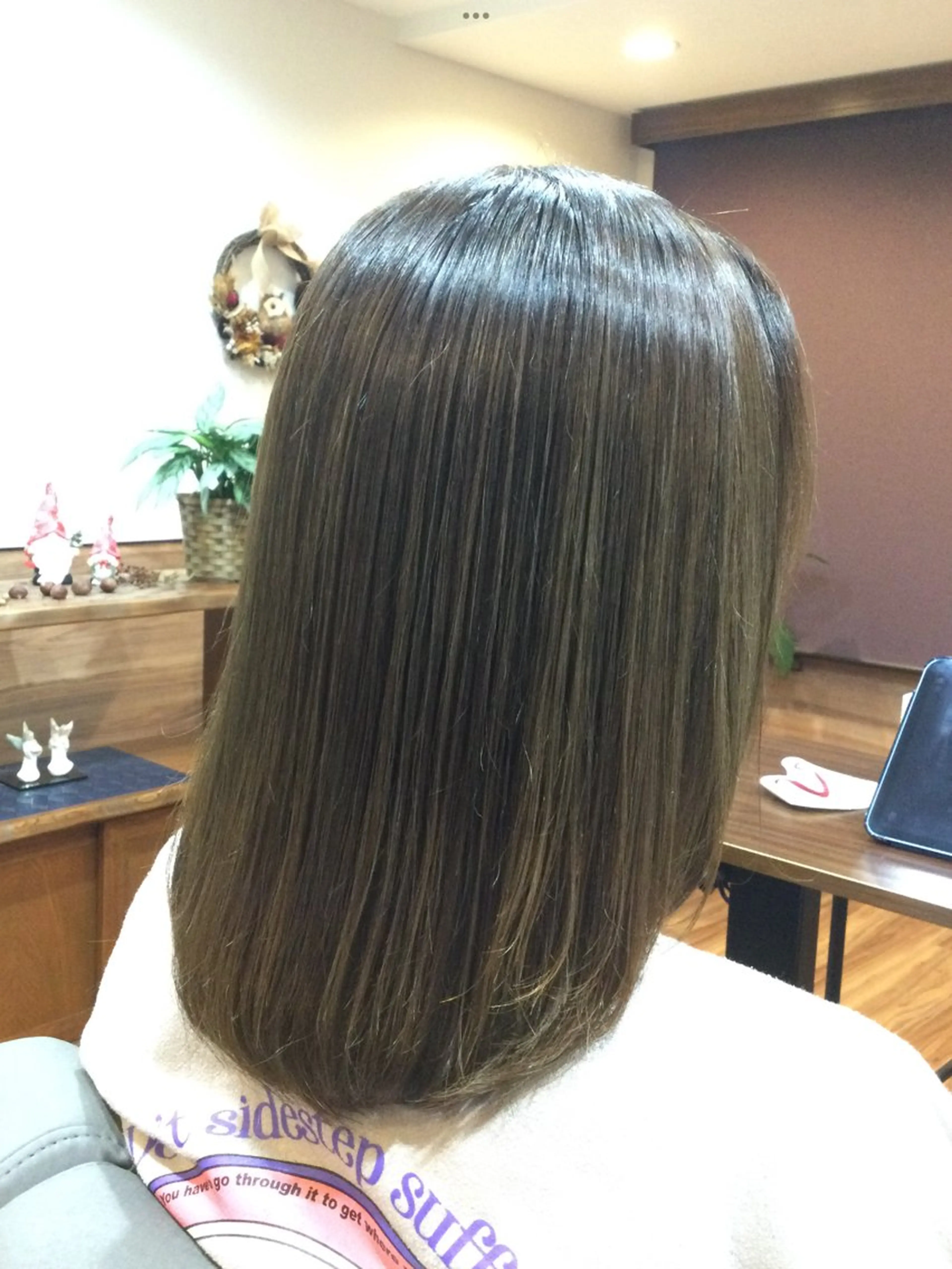 ミディアム カラー 透明感カラー カット ヘアカラー トリートメント ヘッドスパ Annon プライベートサロンのヘアスタイル