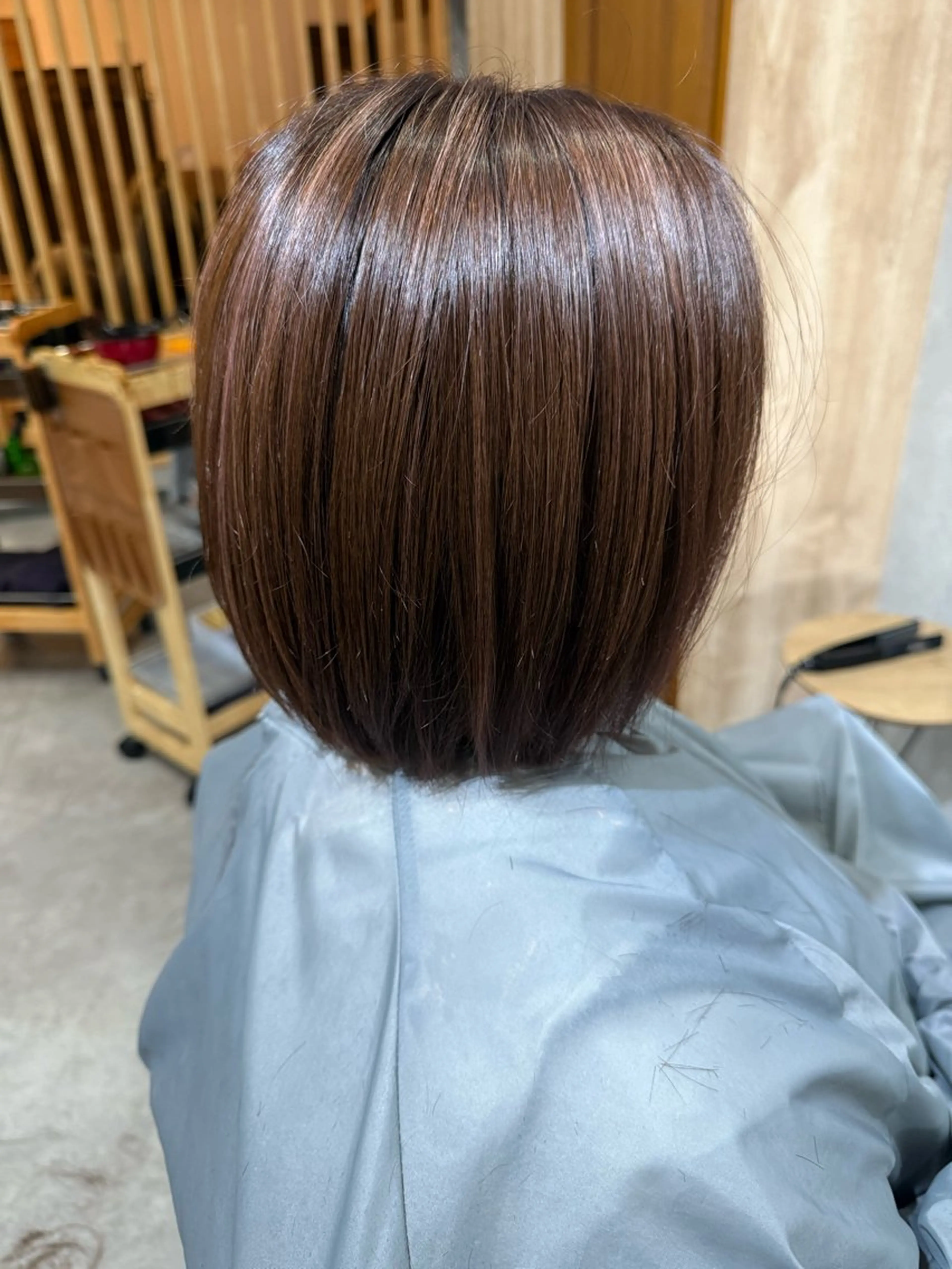 ショート カラー ベージュカラー グレージュ ハイライトカラー ピンクカラー ハイライト カット ヘアカラー Bish Yanaのヘアスタイル