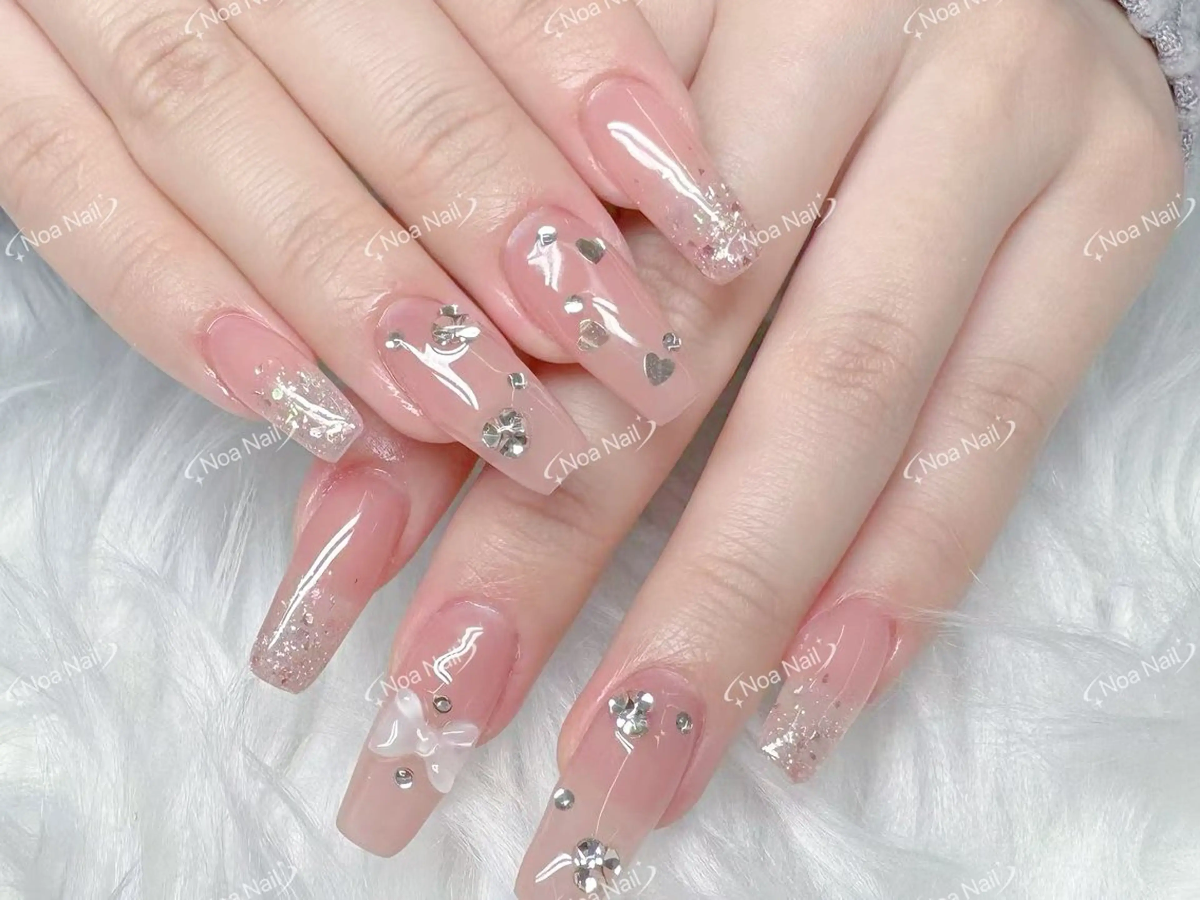 ネイル 成人式 フレンチネイル 韓国ネイル マグネットネイル 持ち込み ハンドネイル Noa Nail みつきのネイルデザイン