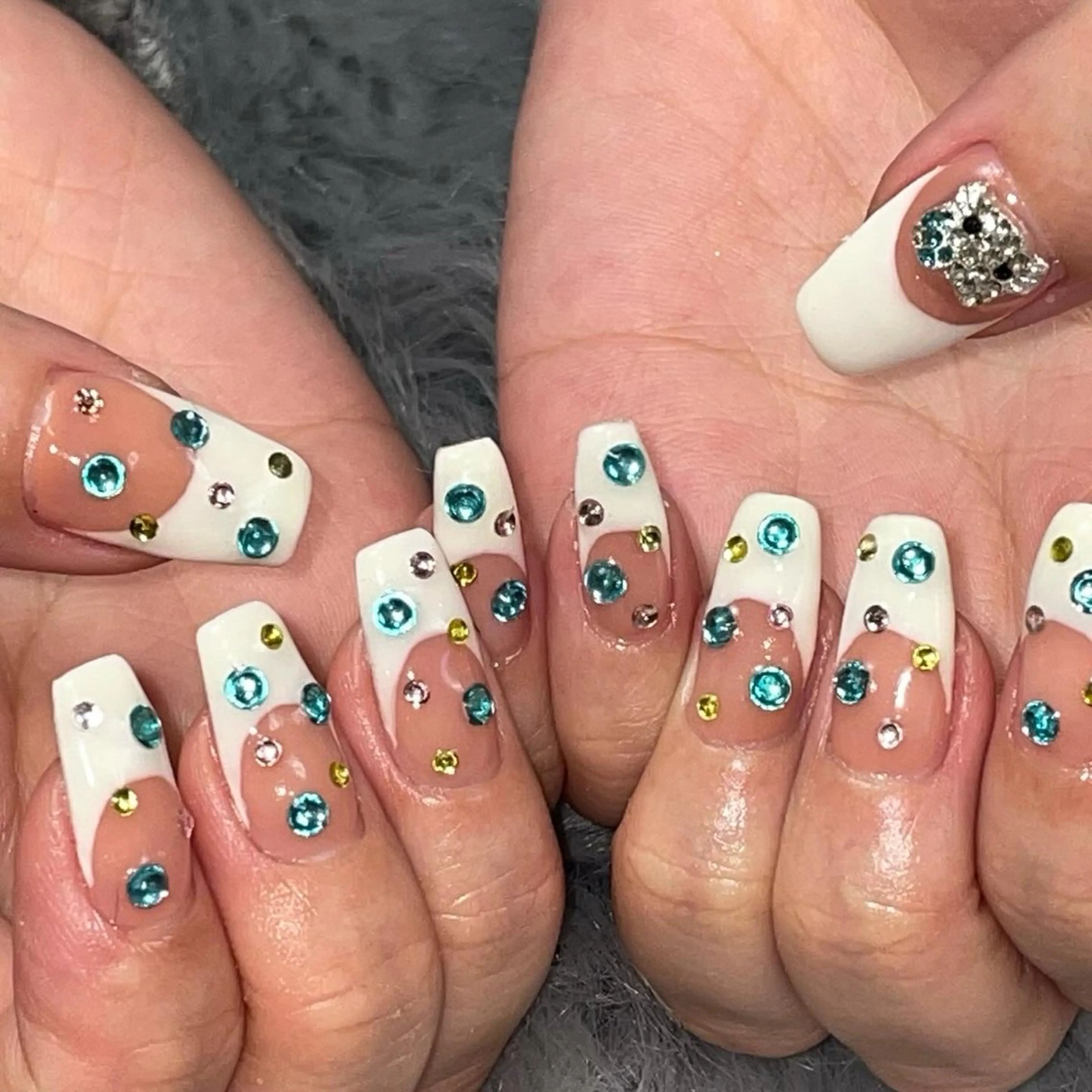 ネイル ラメ(グリッター) RICO NAIL所属・RICO Nail パーツつけ放題🌈のネイルデザイン