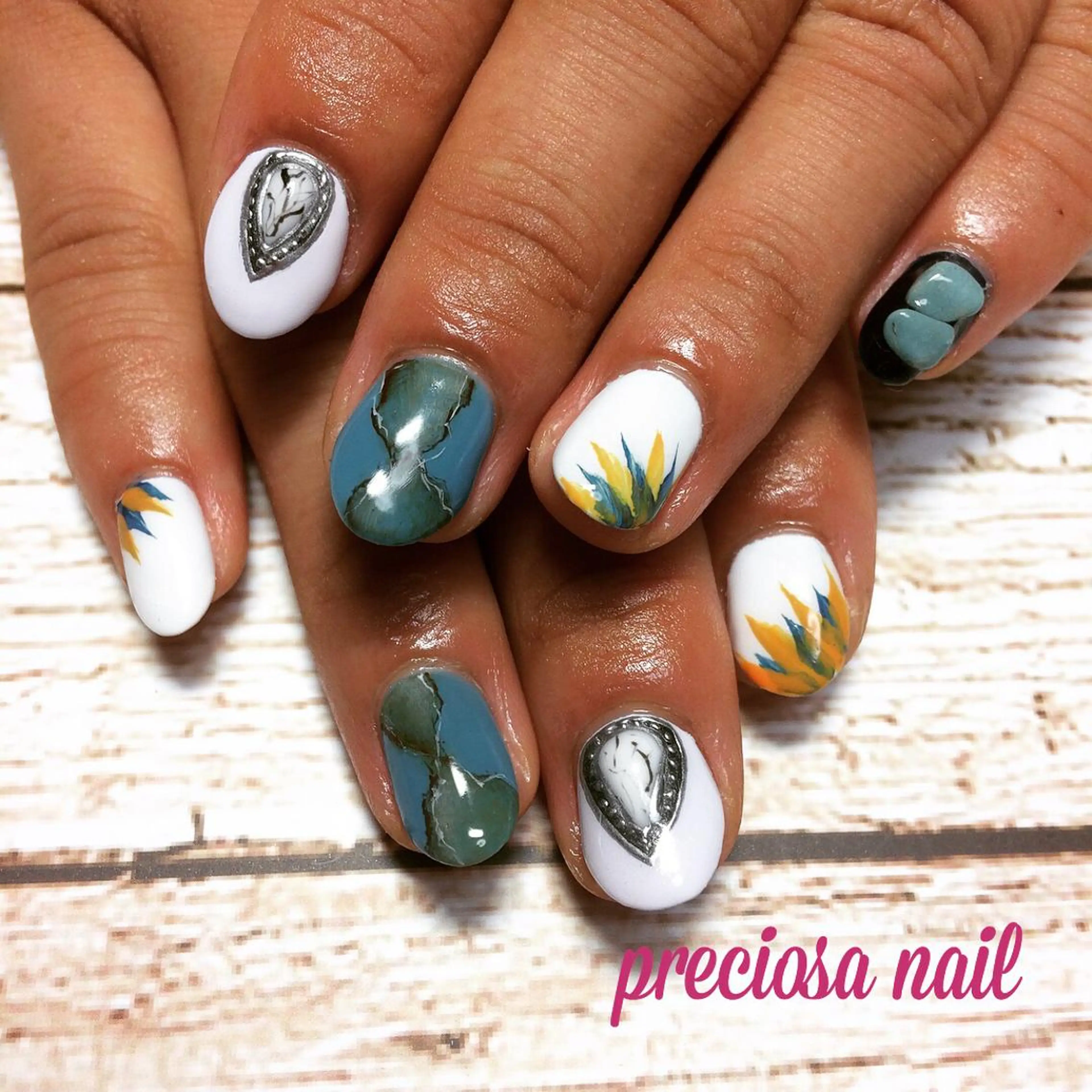 ネイル preciosa.nail所属・久場 晴美のネイルデザイン