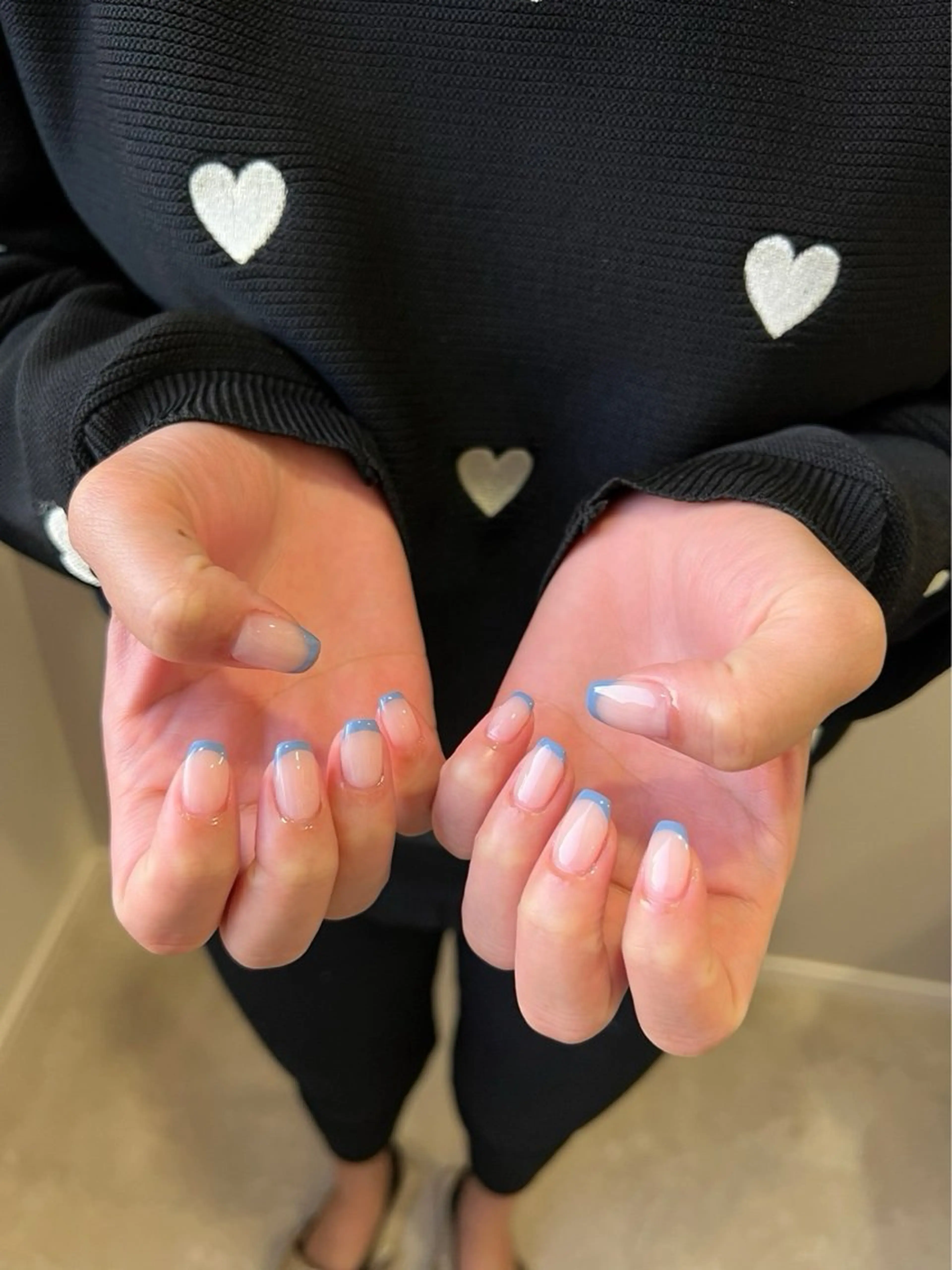 ネイル フレンチネイル 水色 山本 彩加のネイルデザイン