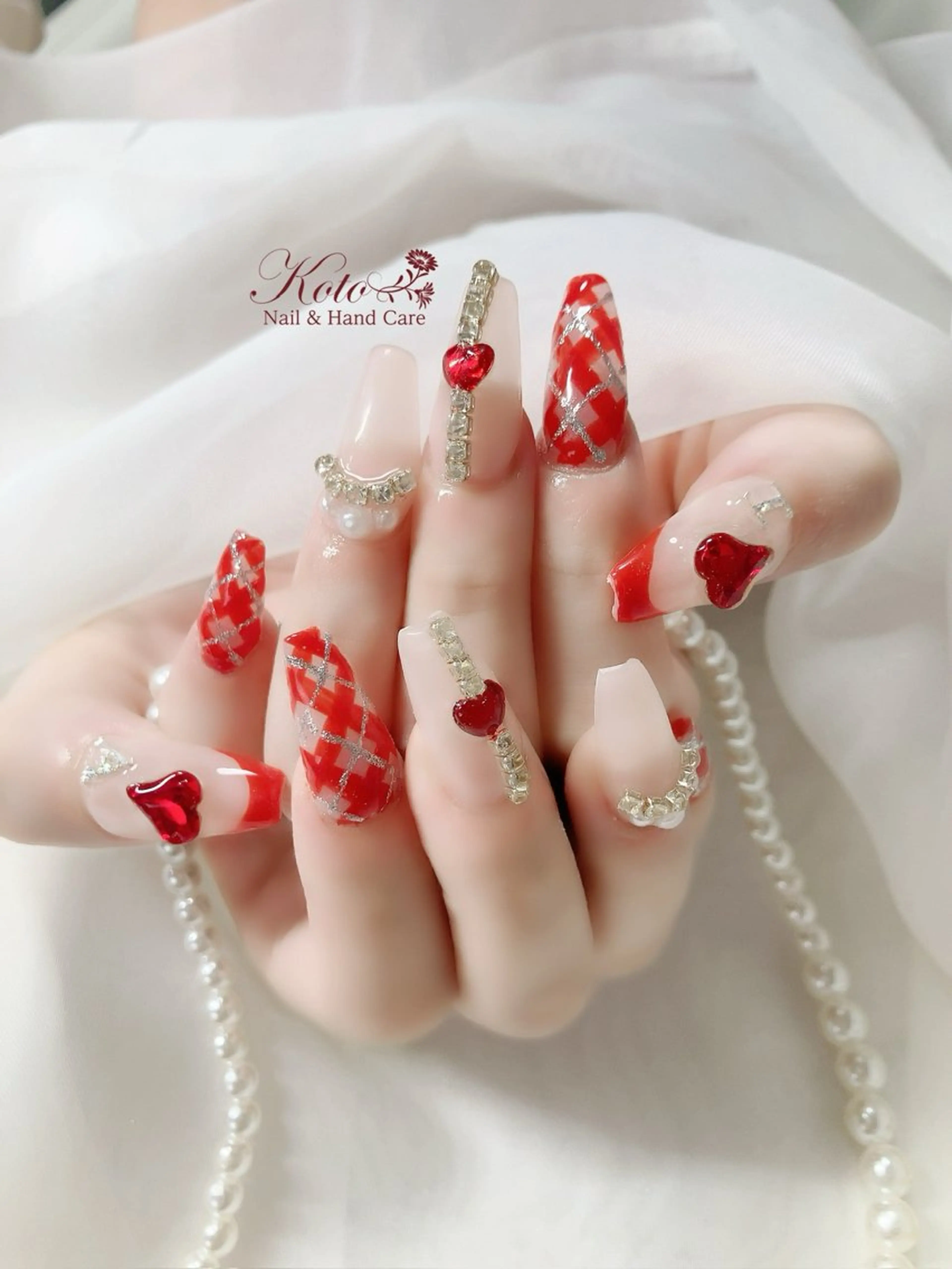 ネイル 長さ出し ジェルネイル 持ち込み ニュアンスネイル 赤色 ハンドネイル Nail Salon KOTOのネイルデザイン