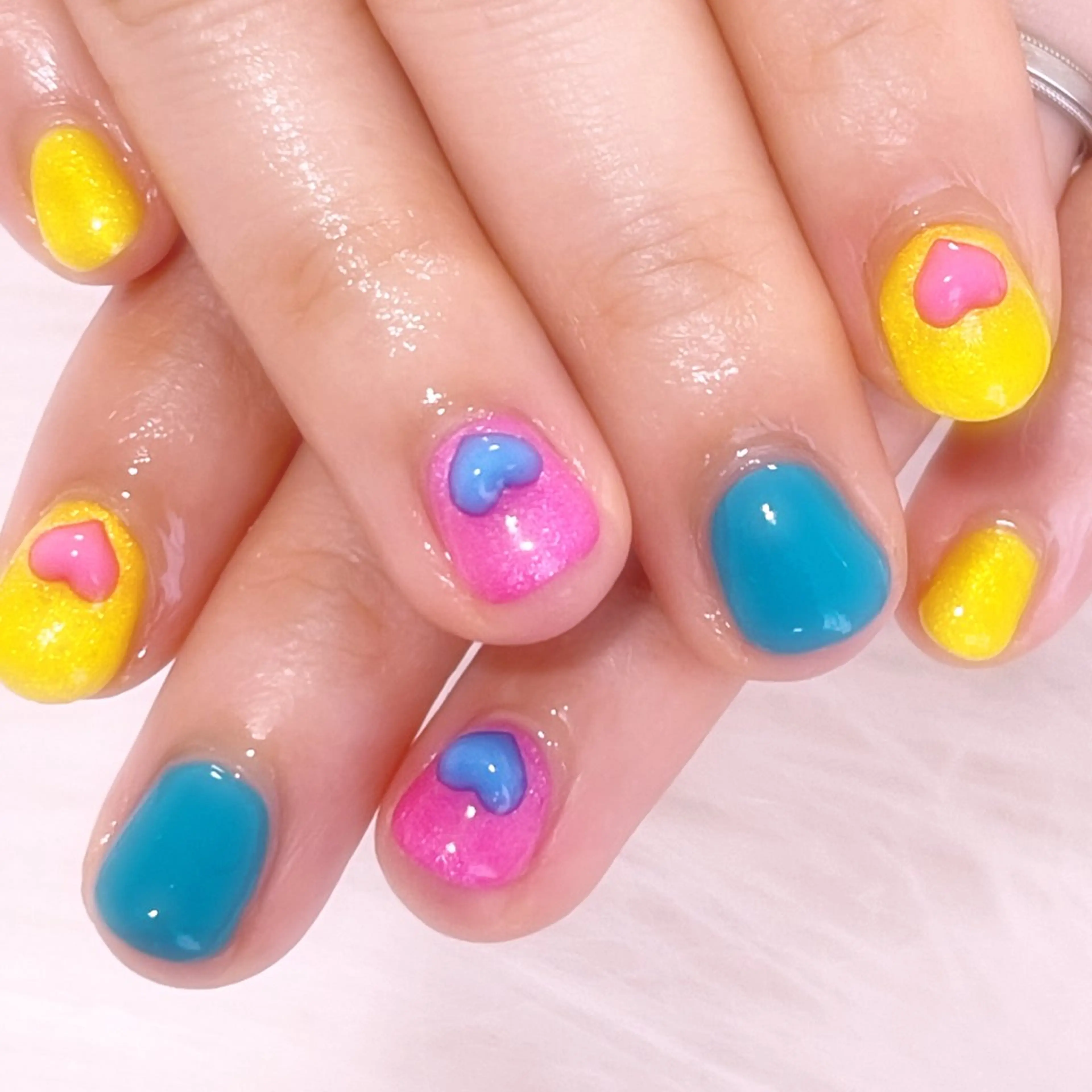 ネイル ハンドネイル 梅島のネイル屋さん所属・梅島の ネイル屋さんのネイルデザイン