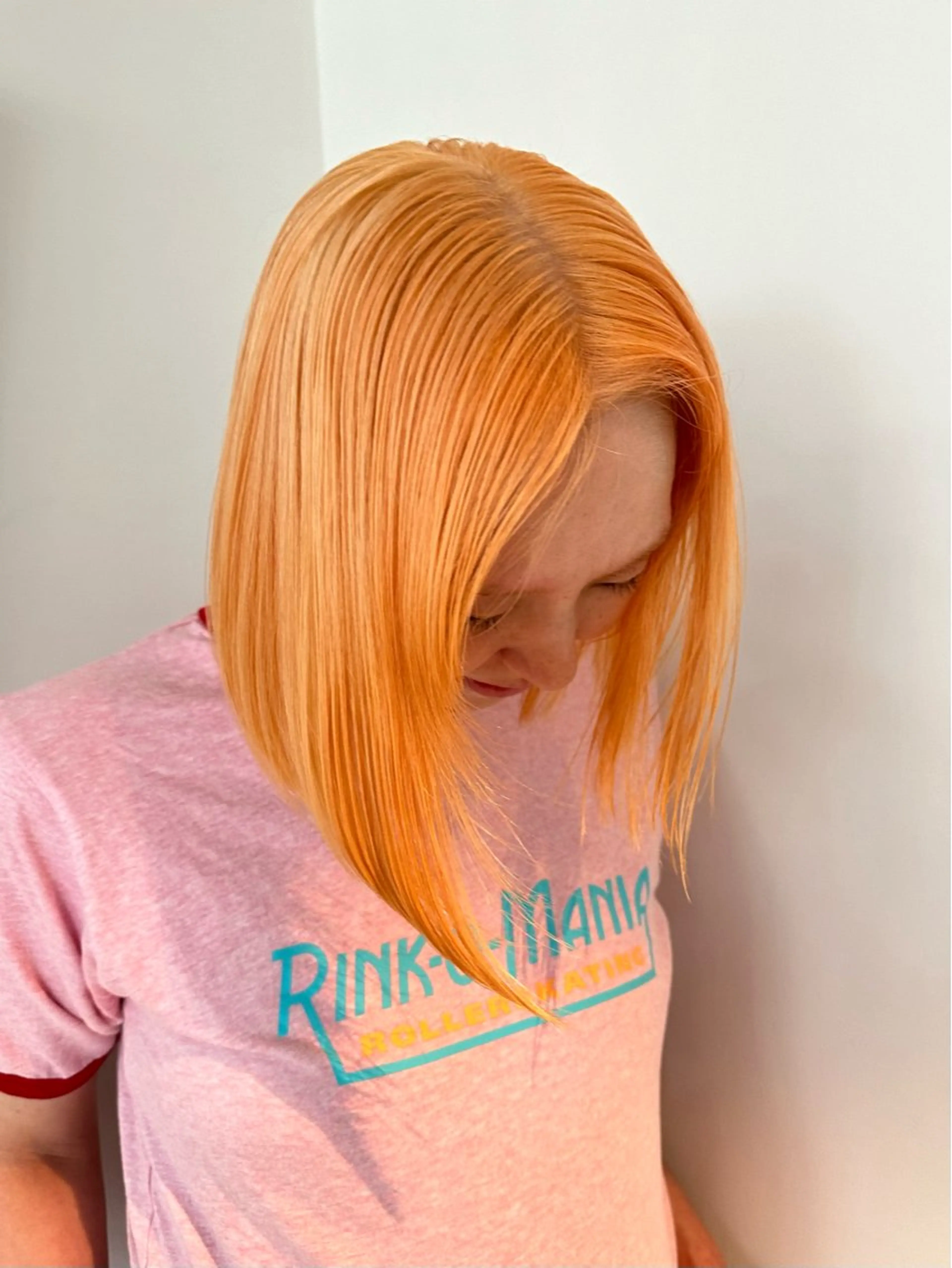 ショート カラー ベージュカラー ブリーチ ブロンド ケアブリーチ ケアカラー カット ヘアカラー 🎀オイダイラ モモカ🎀のヘアスタイル