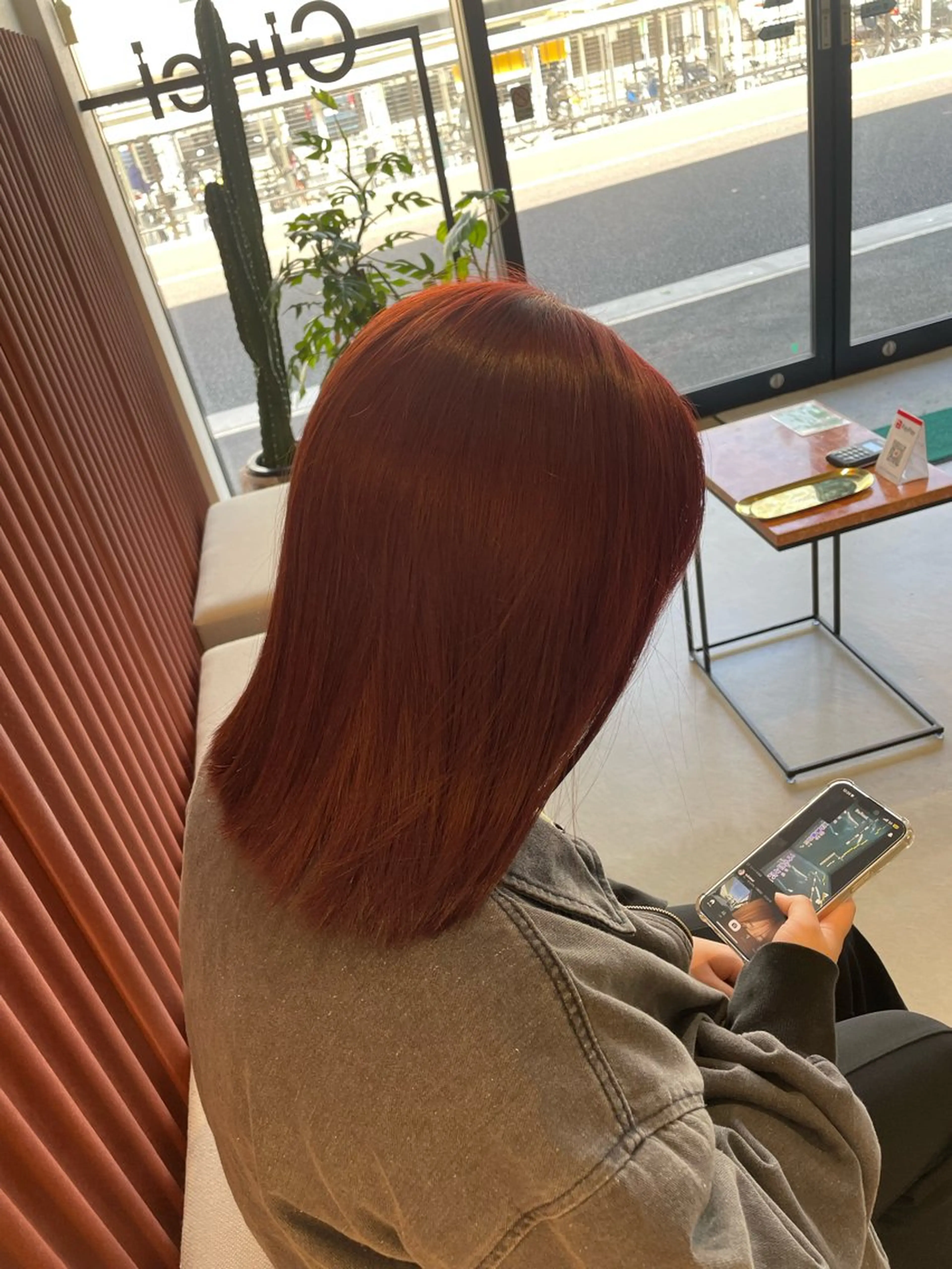 ミディアム カラー ヘアカラー 透明感カラー🦋艶髪 イヴカ💙のヘアスタイル