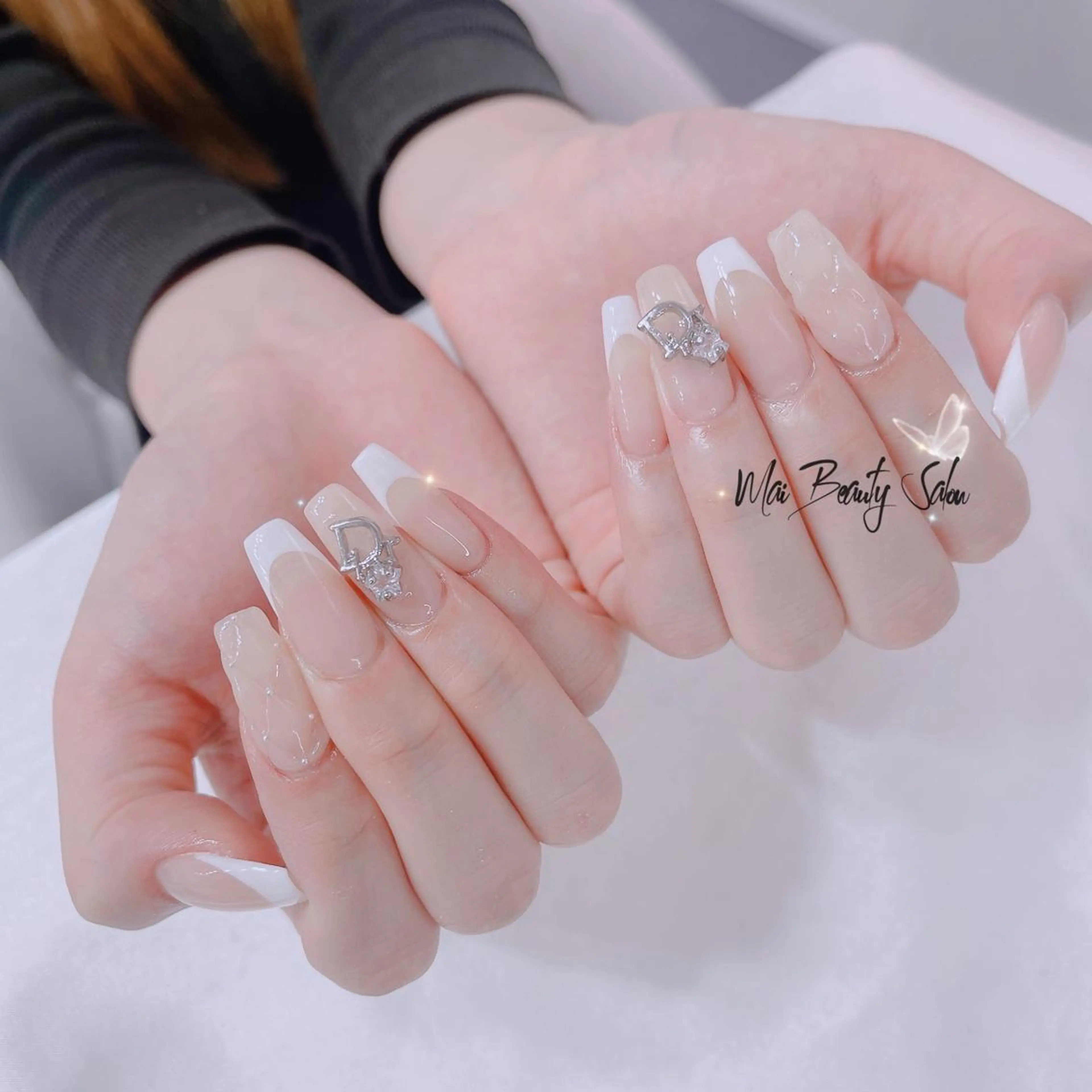 ネイル オーロラネイル チークネイル 長さ出し フラッシュネイル フットネイル MaiBeauty DanHiのネイルデザイン