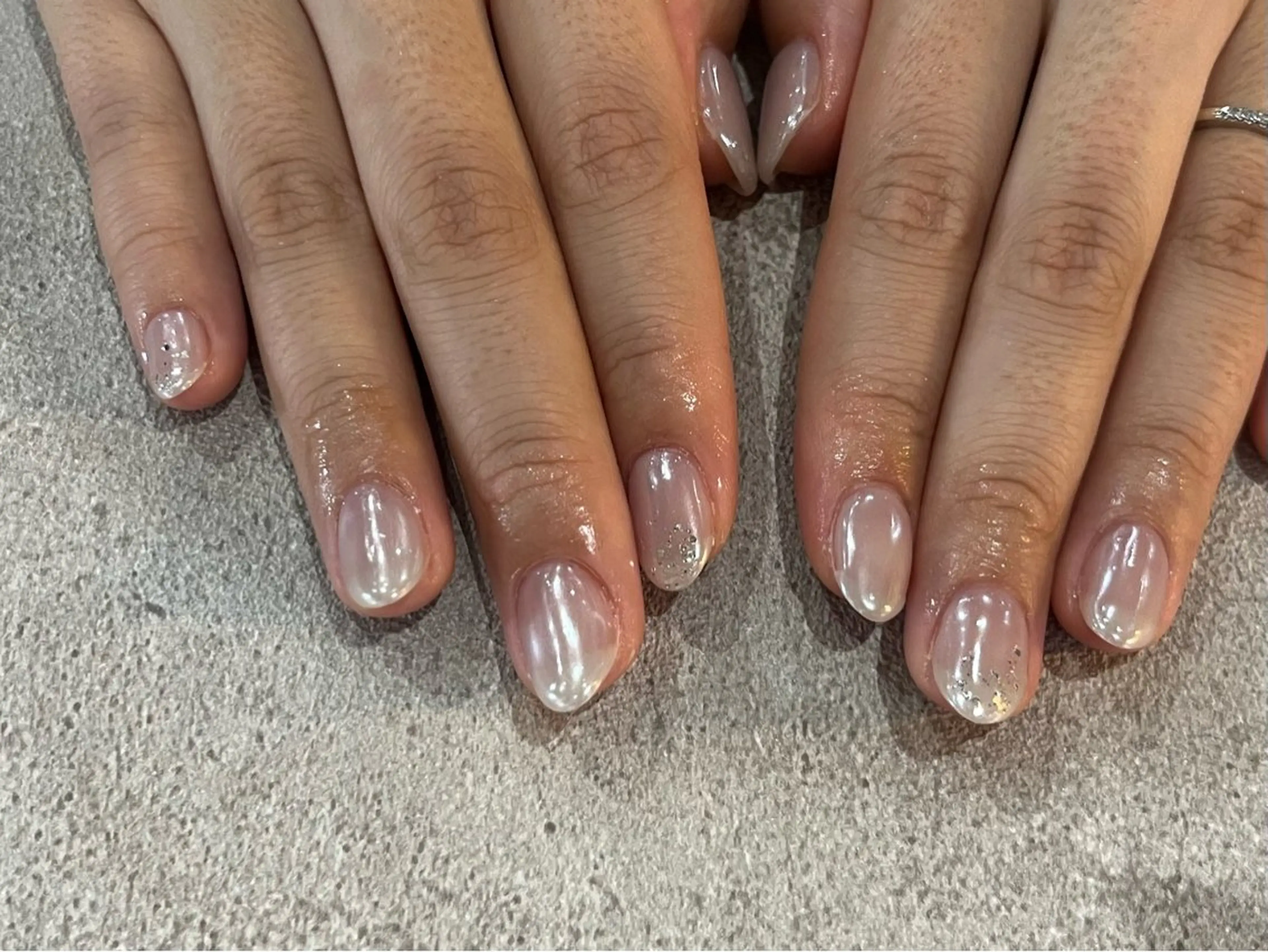 ネイル オーロラネイル ハンドネイル scré as Ételのネイルデザイン