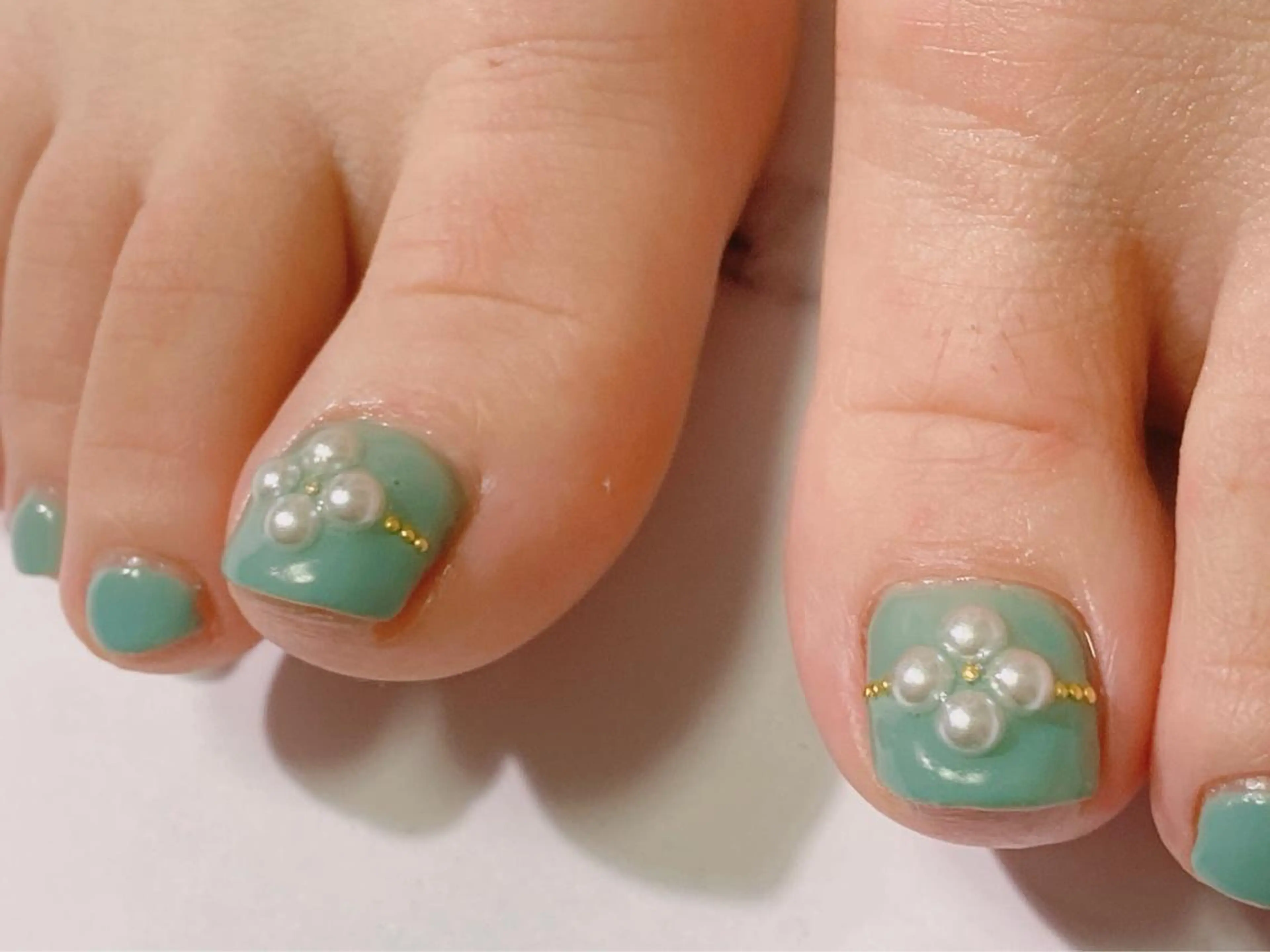 ネイル グリーン 持ち込み 春ネイル 大人キレイ 𝑁𝑖𝑥𝑖𝑠のネイルデザイン