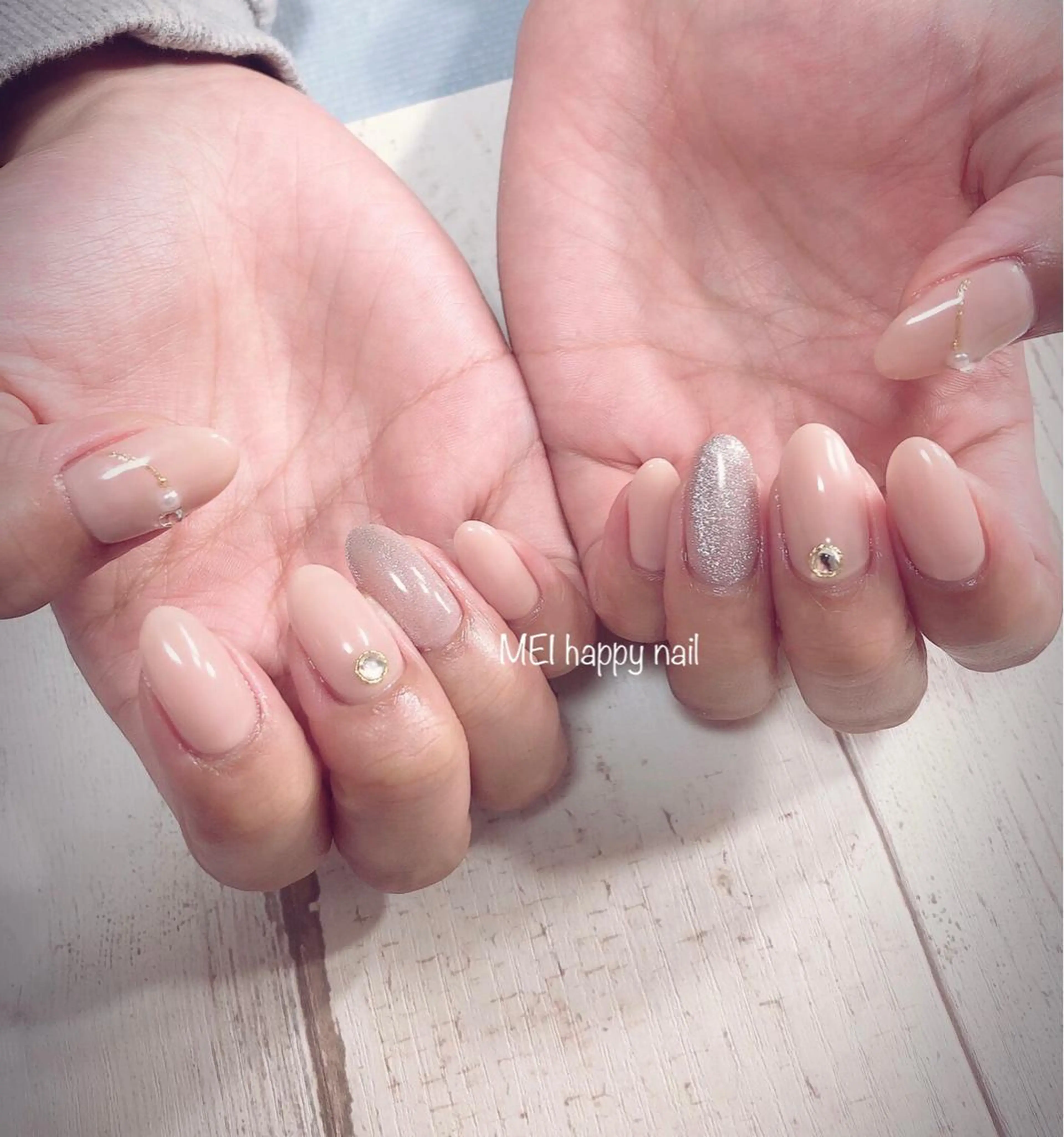 ネイル オーロラネイル ジェルネイル マグネットネイル パラジェル 北浦和 自爪育成ケアのネイルデザイン